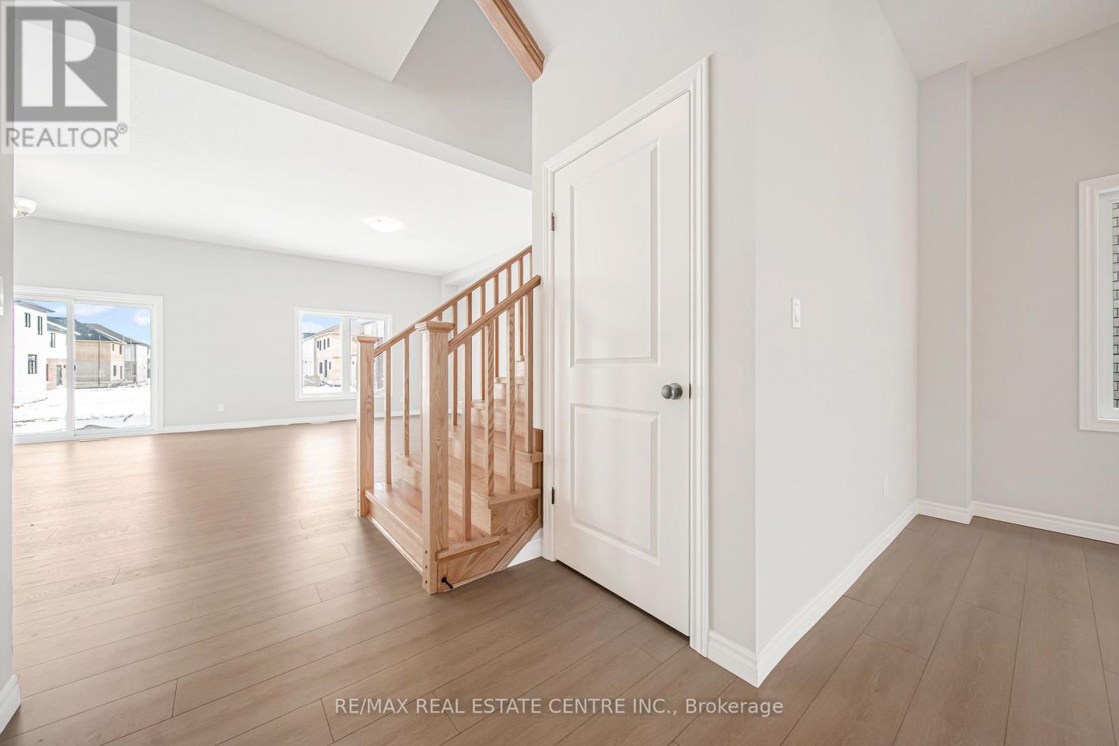 29 Bean Street, Brant, Ontario  N3L 0J4 - Photo 14 - X12954528