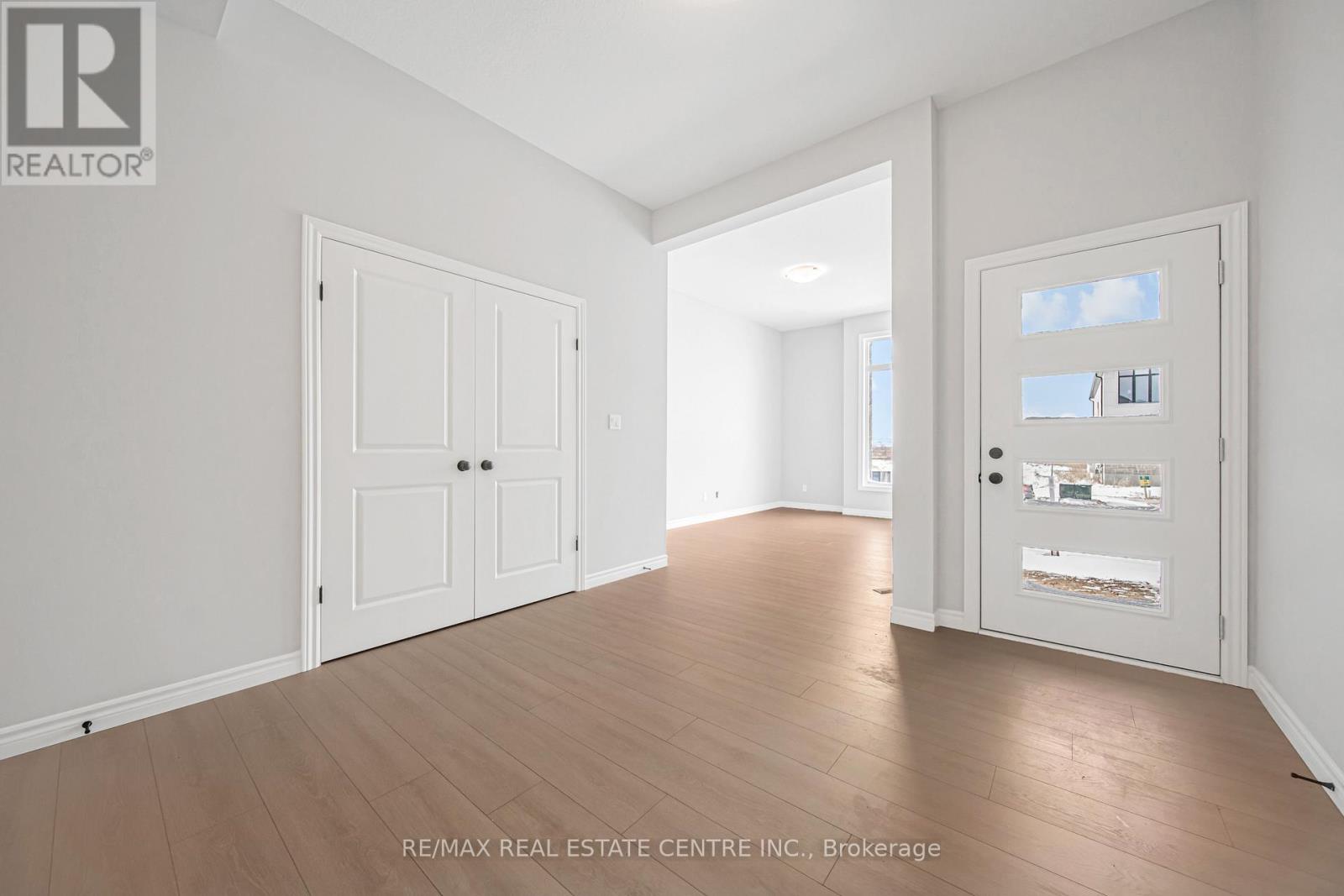 29 Bean Street, Brant, Ontario  N3L 0J4 - Photo 4 - X12954528