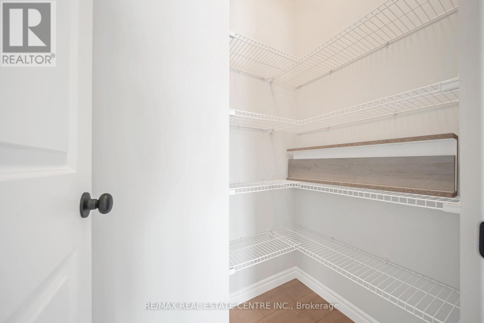 29 Bean Street, Brant, Ontario  N3L 0J4 - Photo 43 - X12954528