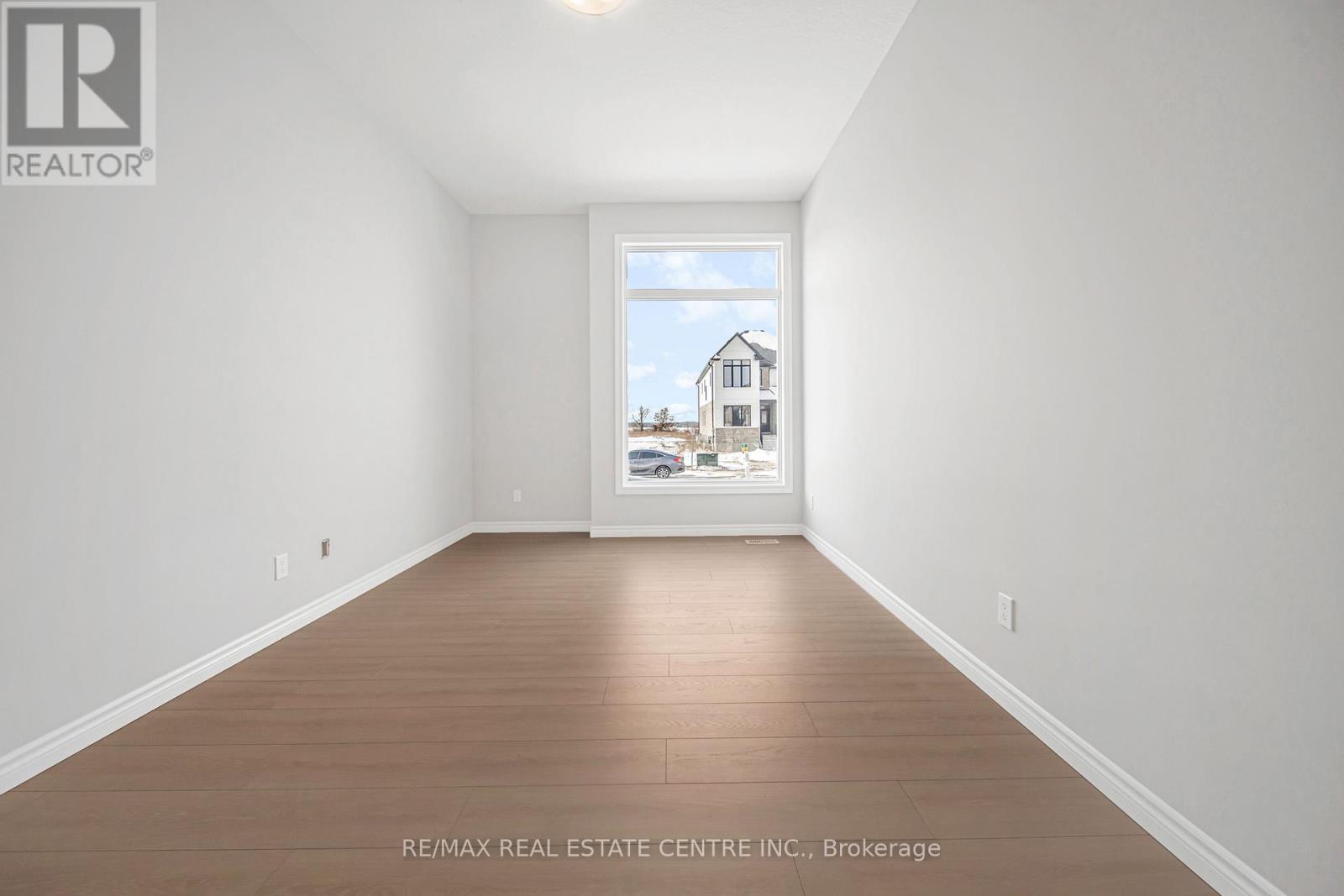 29 Bean Street, Brant, Ontario  N3L 0J4 - Photo 6 - X12954528