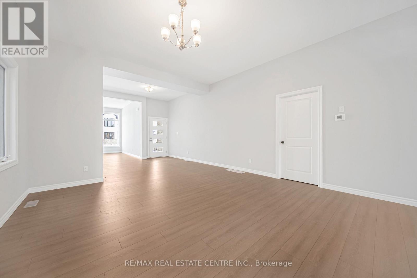 29 Bean Street, Brant, Ontario  N3L 0J4 - Photo 9 - X12954528