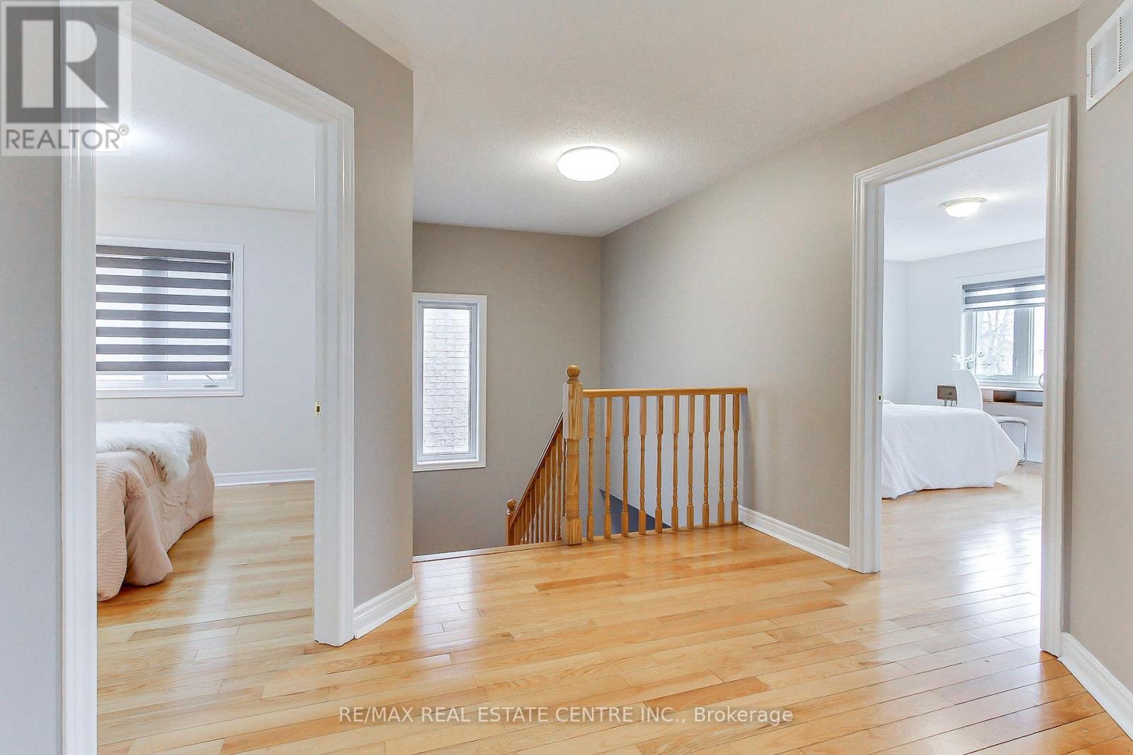 54 Woodbury Crescent, Newmarket, Ontario  L3X 2V5 - Photo 24 - N12944628