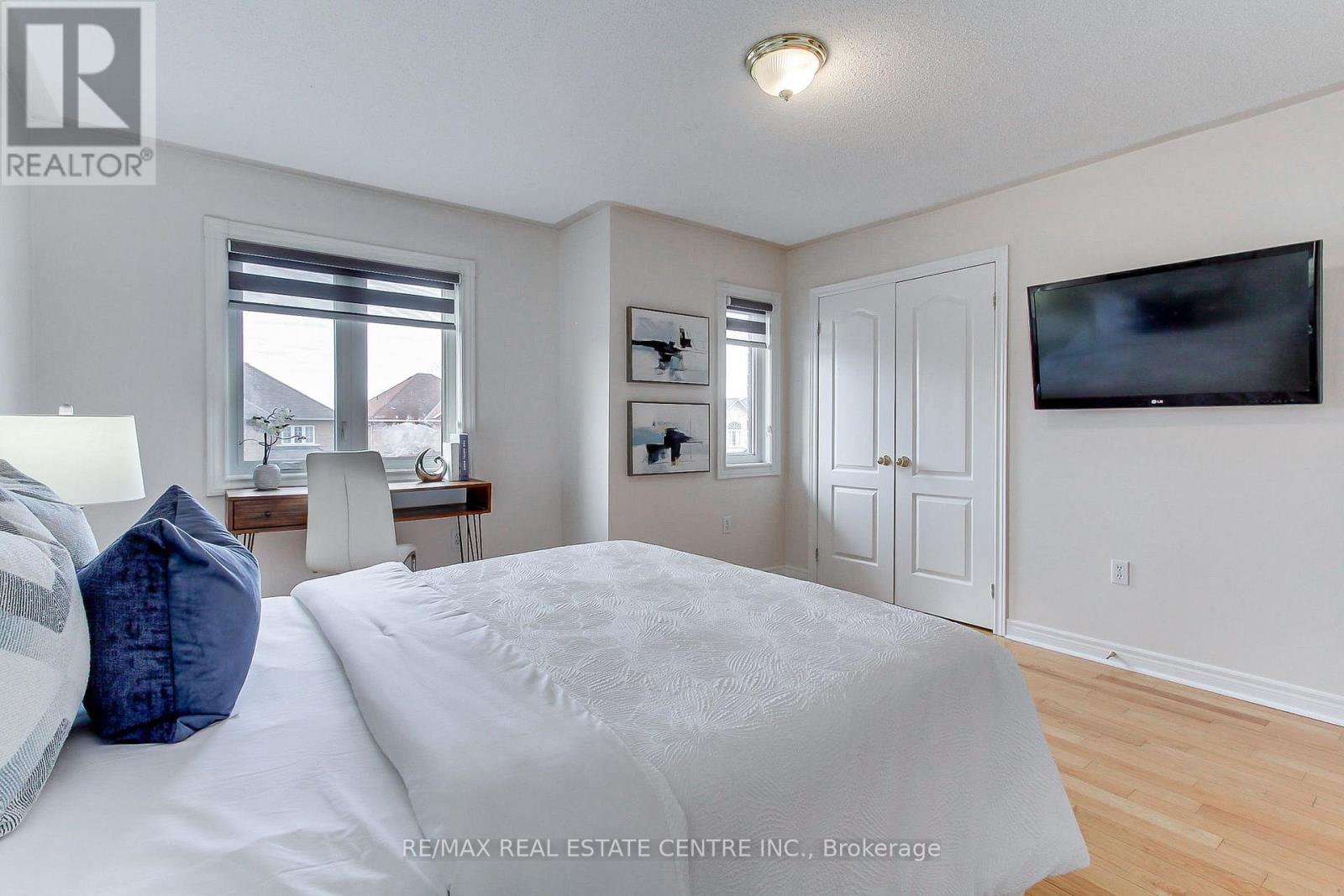 54 Woodbury Crescent, Newmarket, Ontario  L3X 2V5 - Photo 35 - N12944628