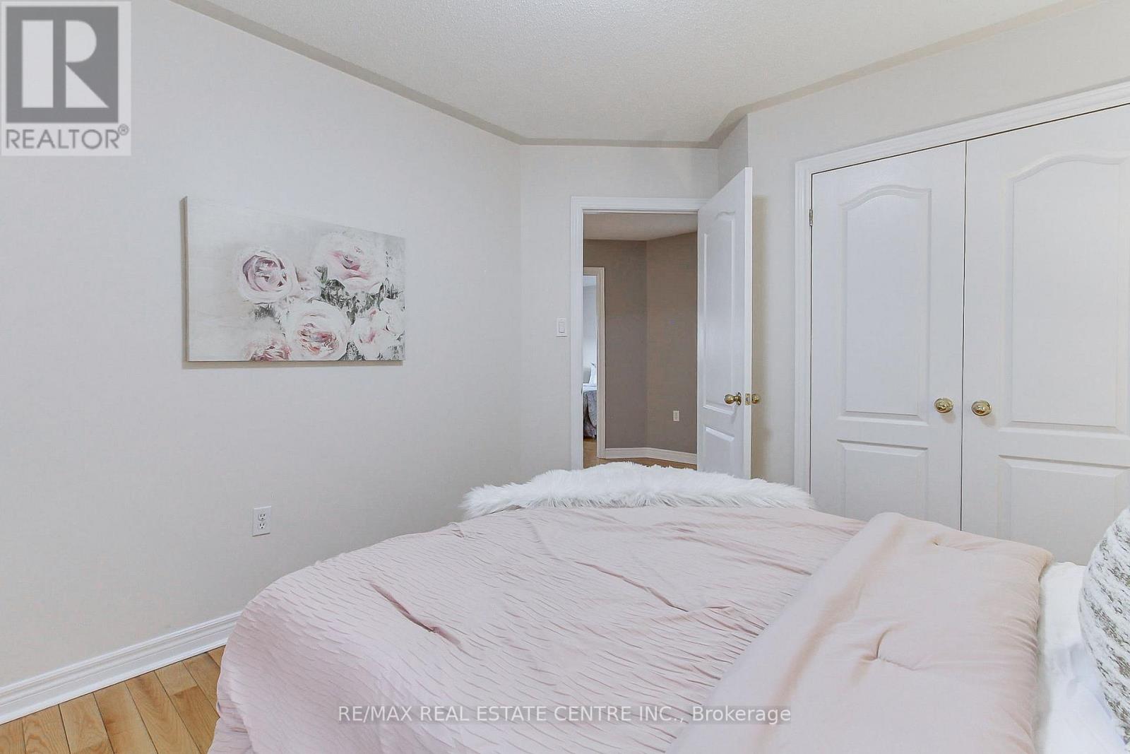 54 Woodbury Crescent, Newmarket, Ontario  L3X 2V5 - Photo 37 - N12944628