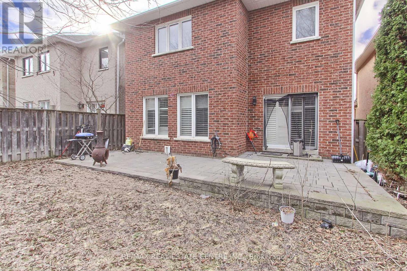 54 Woodbury Crescent, Newmarket, Ontario  L3X 2V5 - Photo 48 - N12944628