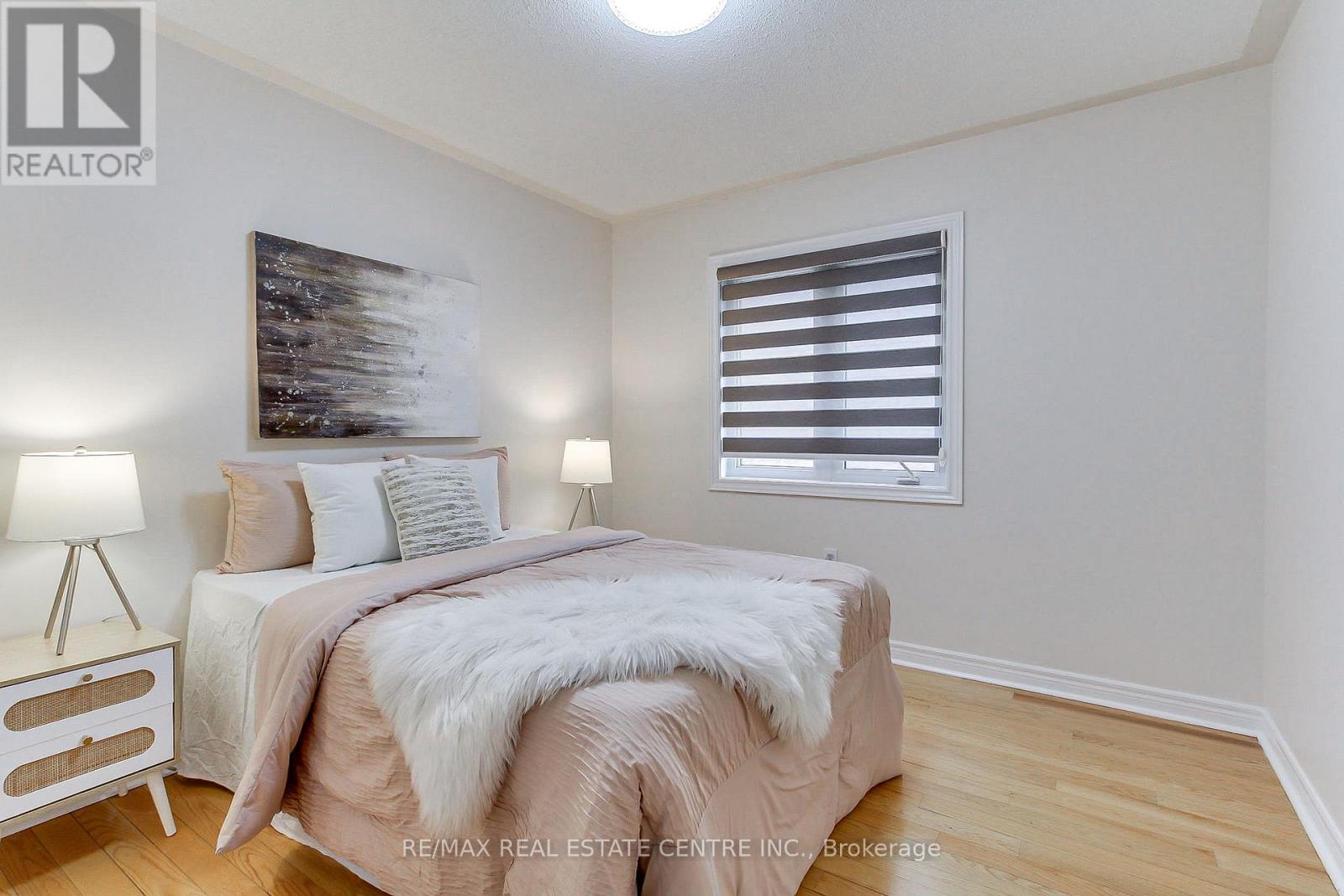 54 Woodbury Crescent, Newmarket, Ontario  L3X 2V5 - Photo 36 - N12944628