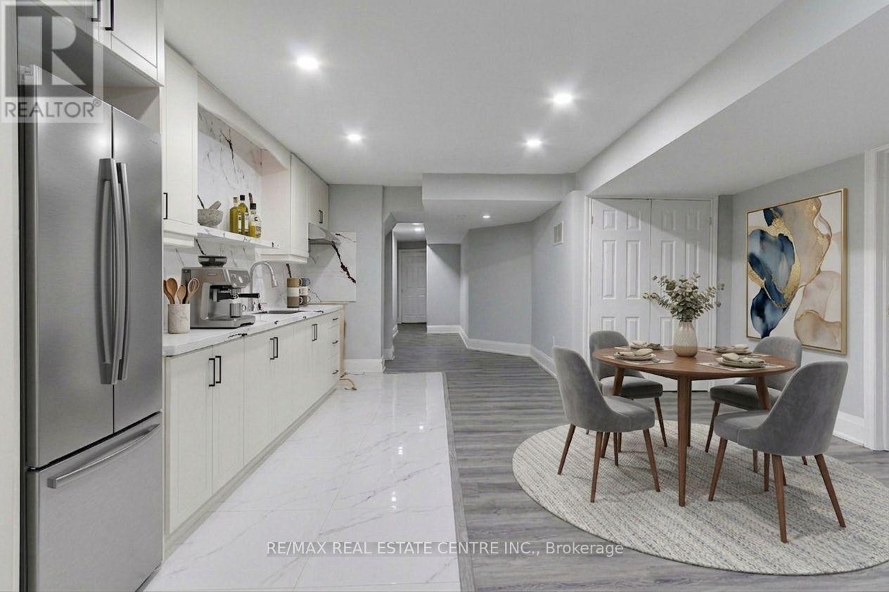 54 Woodbury Crescent, Newmarket, Ontario  L3X 2V5 - Photo 43 - N12944628