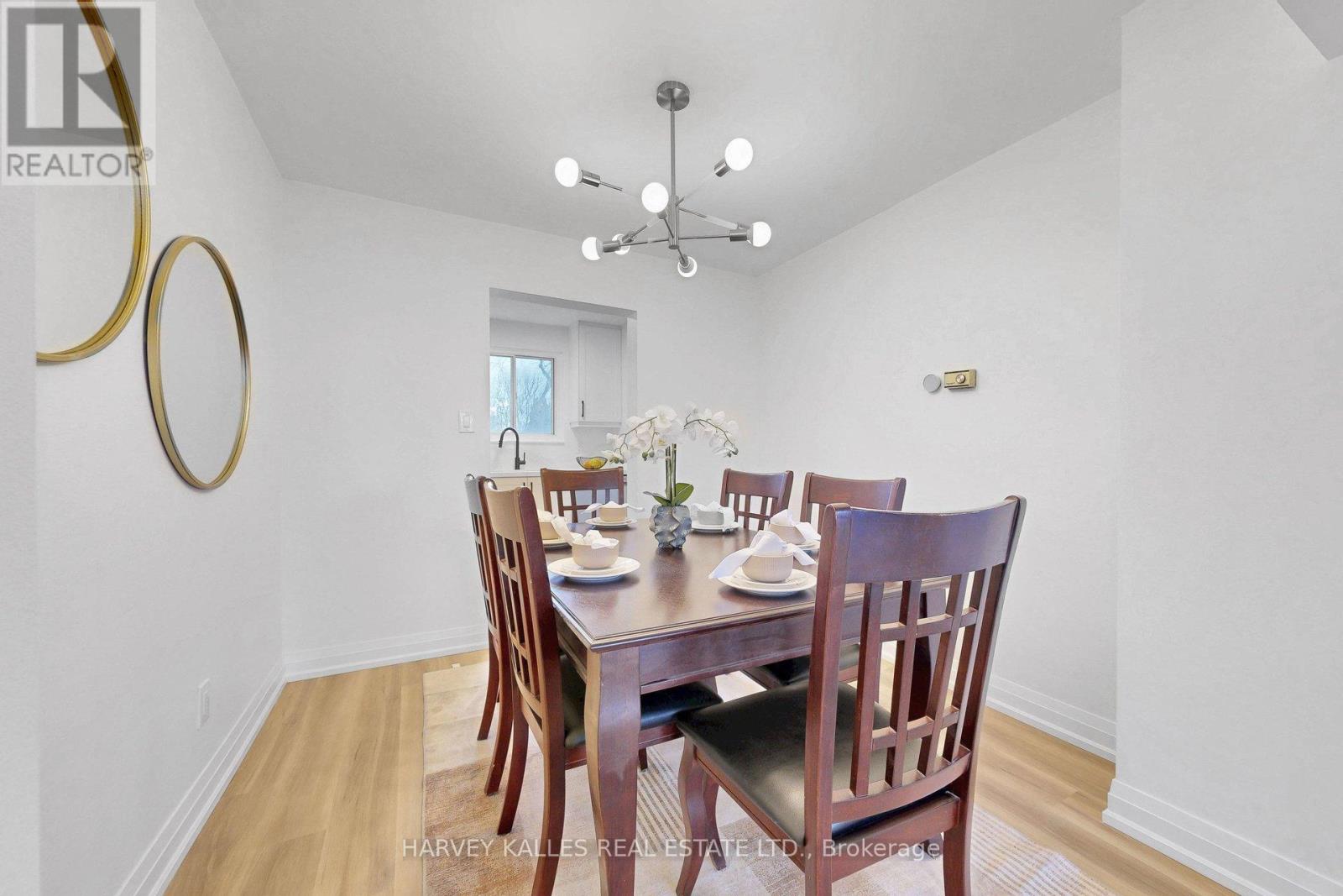 29 Glenmore Crescent, Brampton, Ontario  L6S 1H9 - Photo 11 - W12953822