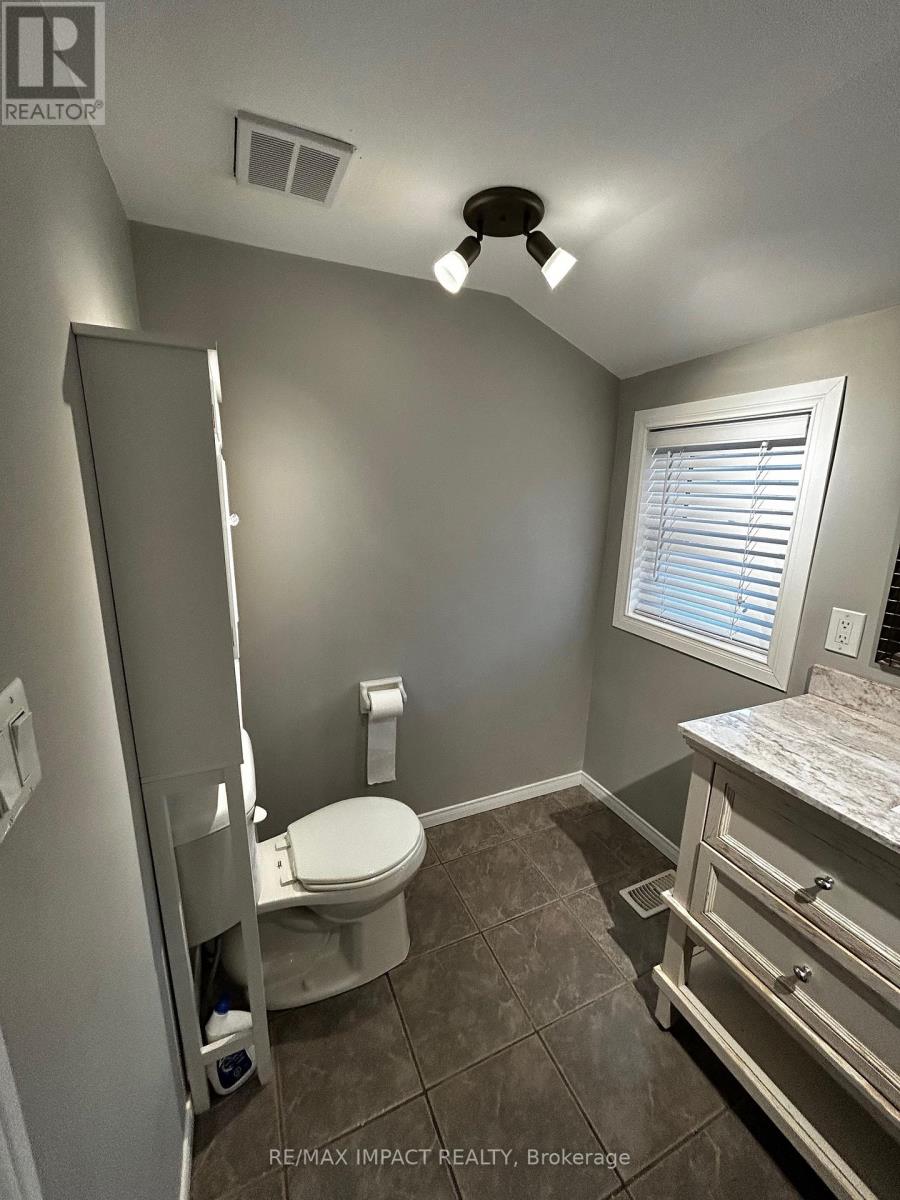 234 Oshawa Blvd Boulevard N, Oshawa, Ontario  L1G 5S9 - Photo 10 - E12954596