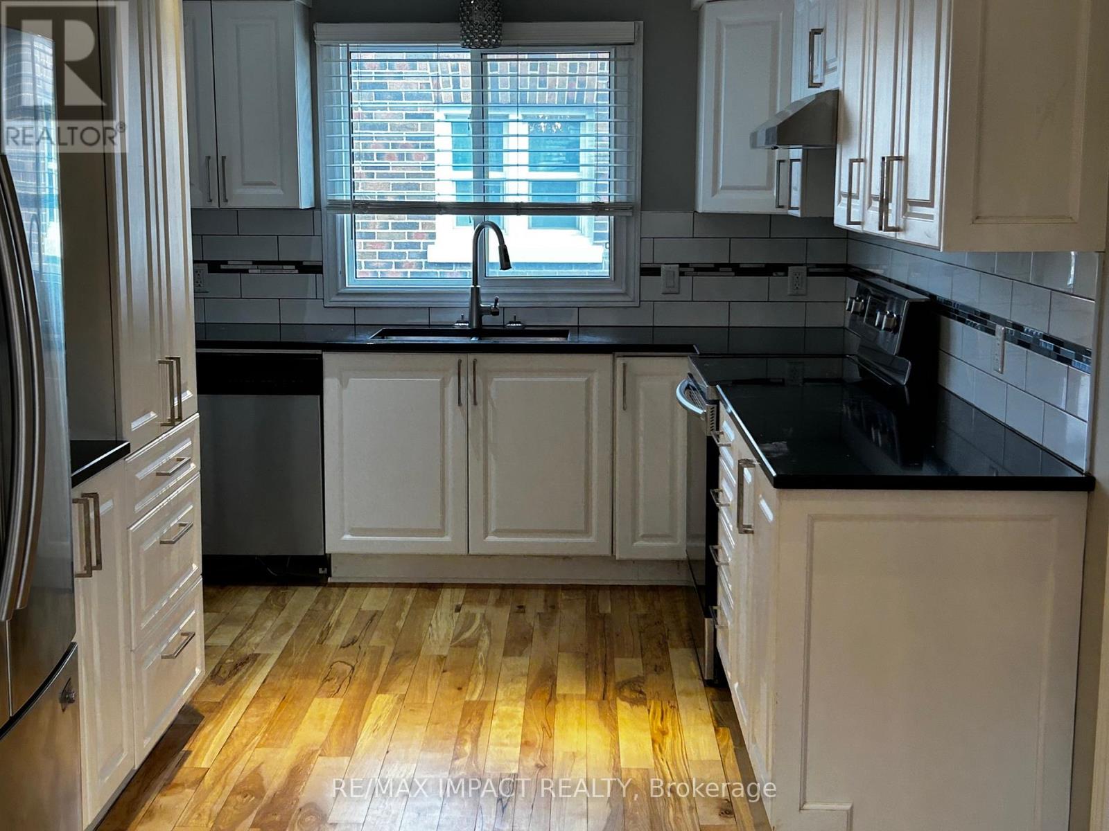 234 Oshawa Blvd Boulevard N, Oshawa, Ontario  L1G 5S9 - Photo 4 - E12954596