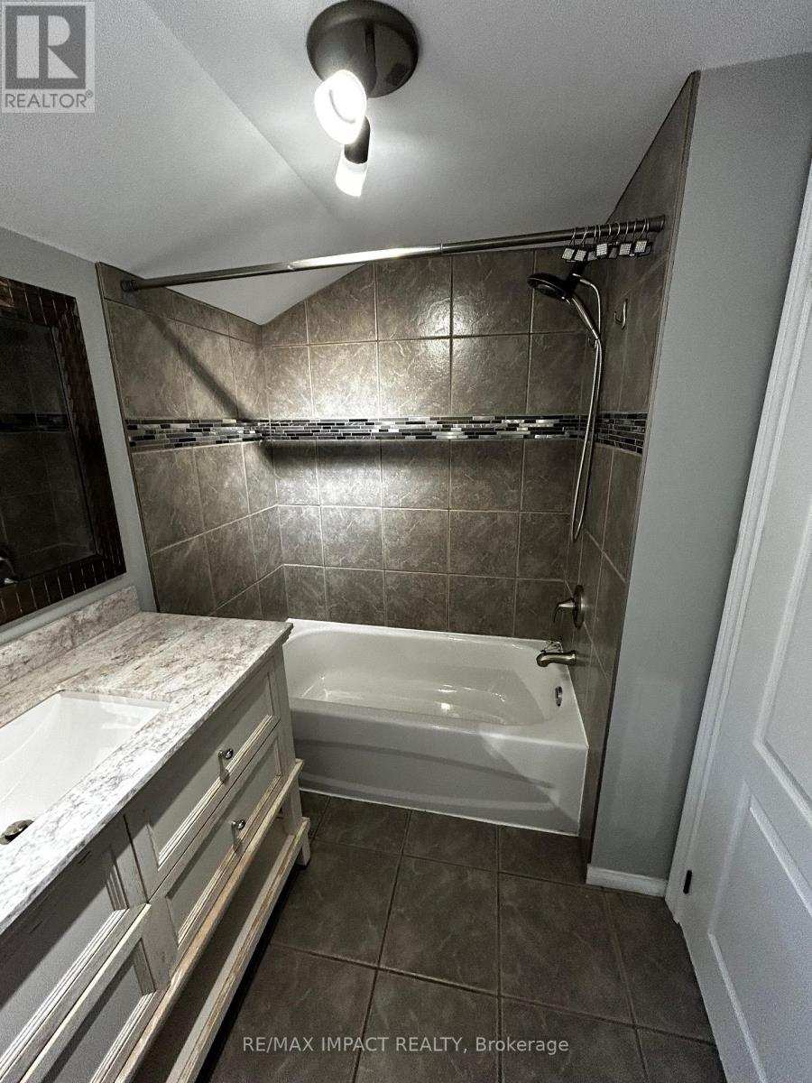 234 Oshawa Blvd Boulevard N, Oshawa, Ontario  L1G 5S9 - Photo 9 - E12954596