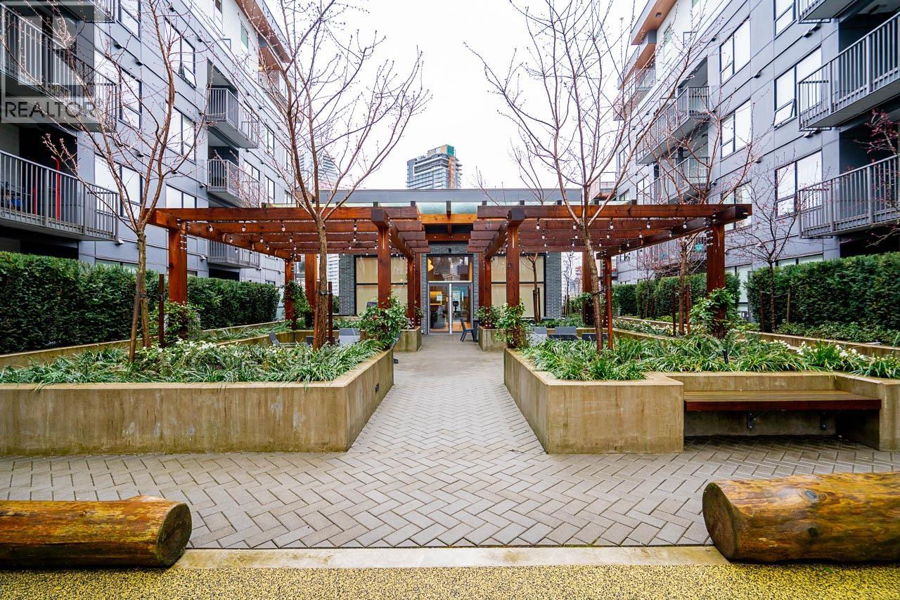 308 645 Como Lake Avenue, Coquitlam, British Columbia  V3J 0N9 - Photo 26 - R3105346