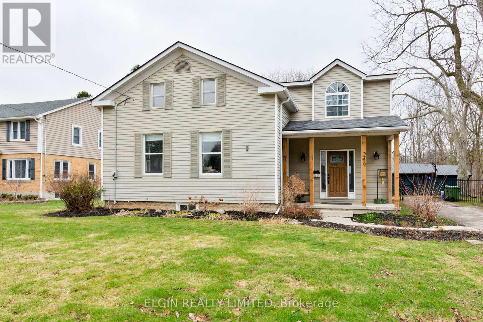 219 Sunset Drive, St. Thomas, Ontario  N5R 3C2 - Photo 3 - X12954550