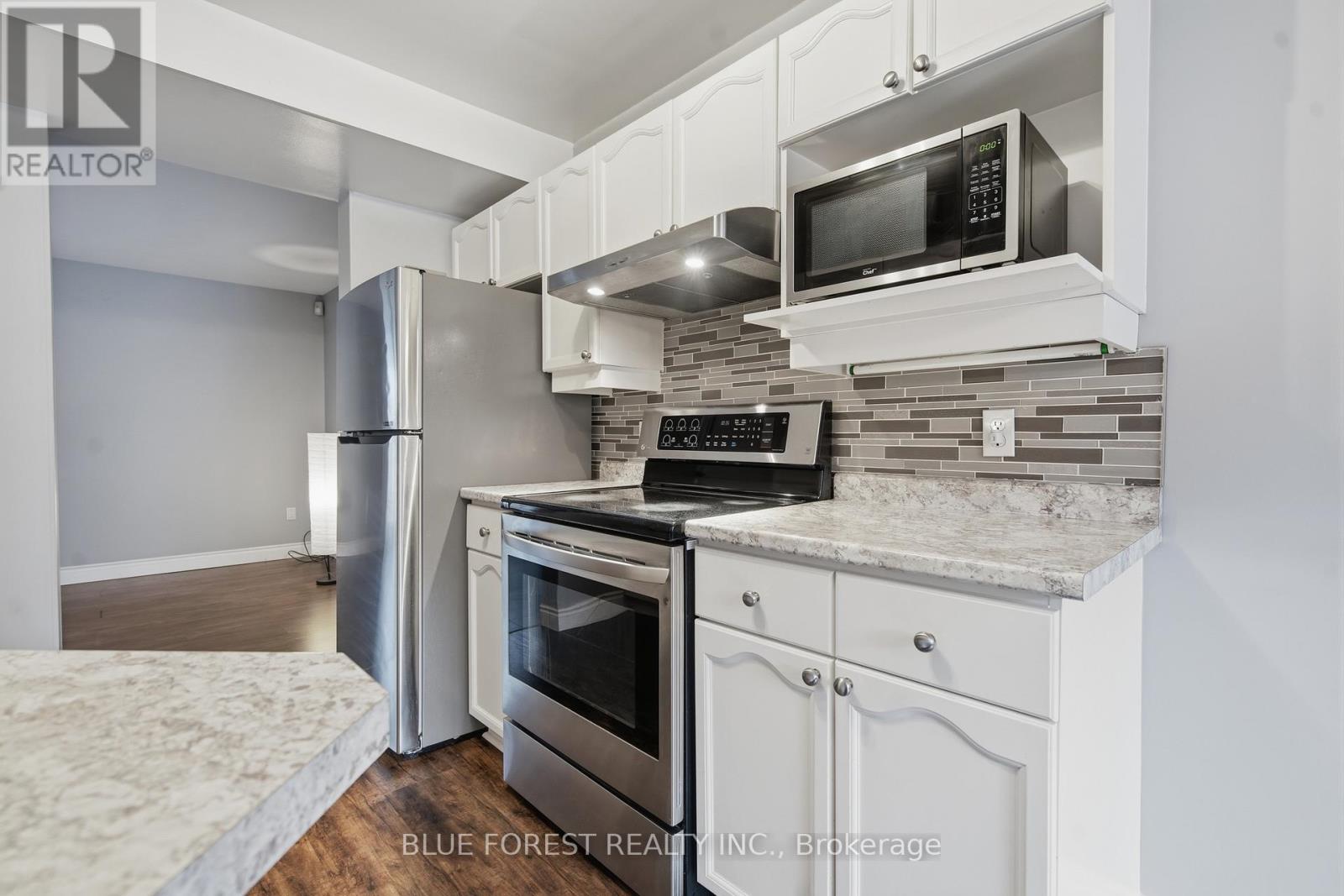 58 - 70 Chapman Court, London North, Ontario  N6G 4Z4 - Photo 10 - X12954590