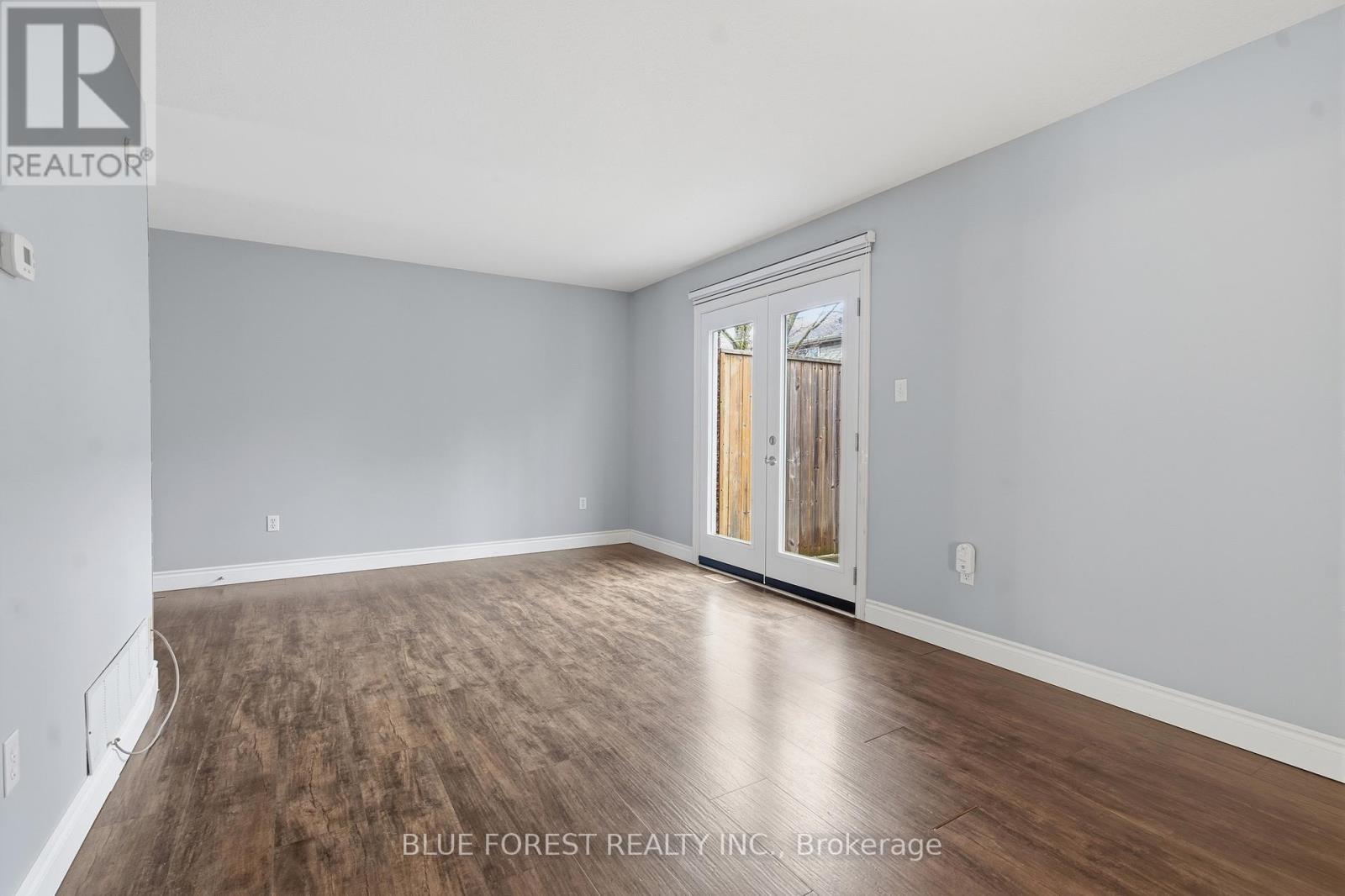 58 - 70 Chapman Court, London North, Ontario  N6G 4Z4 - Photo 13 - X12954590