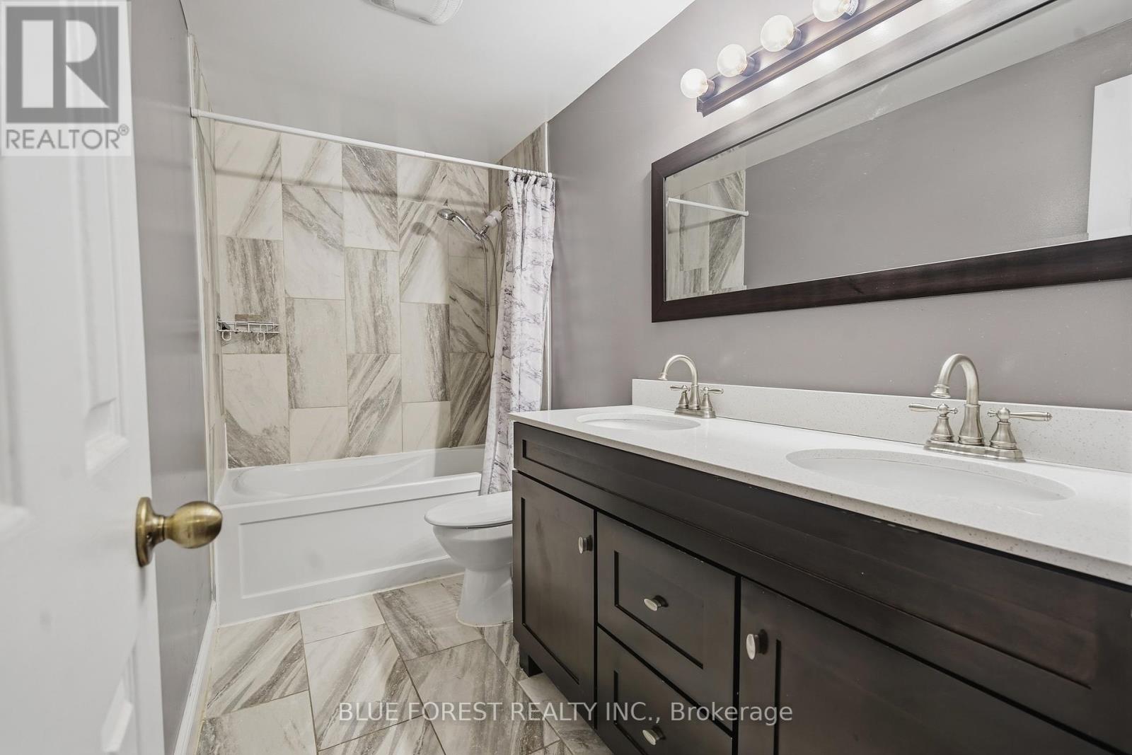 58 - 70 Chapman Court, London North, Ontario  N6G 4Z4 - Photo 23 - X12954590