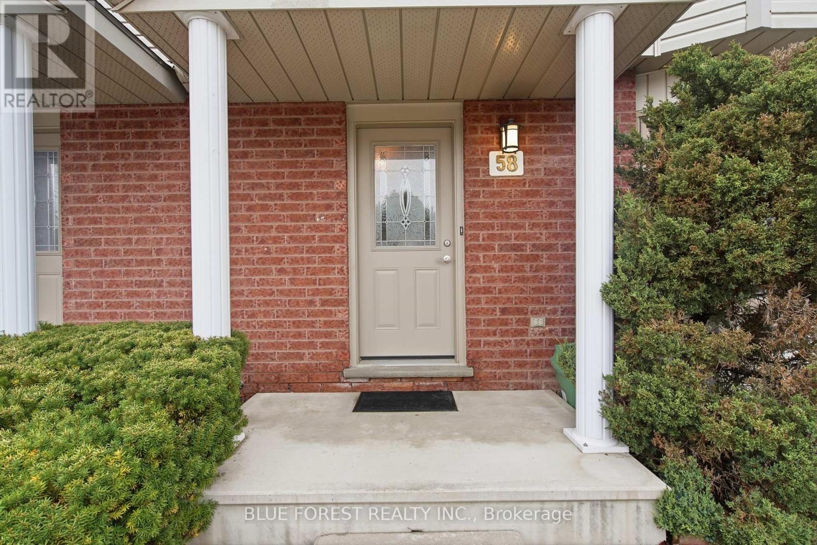 58 - 70 Chapman Court, London North, Ontario  N6G 4Z4 - Photo 4 - X12954590