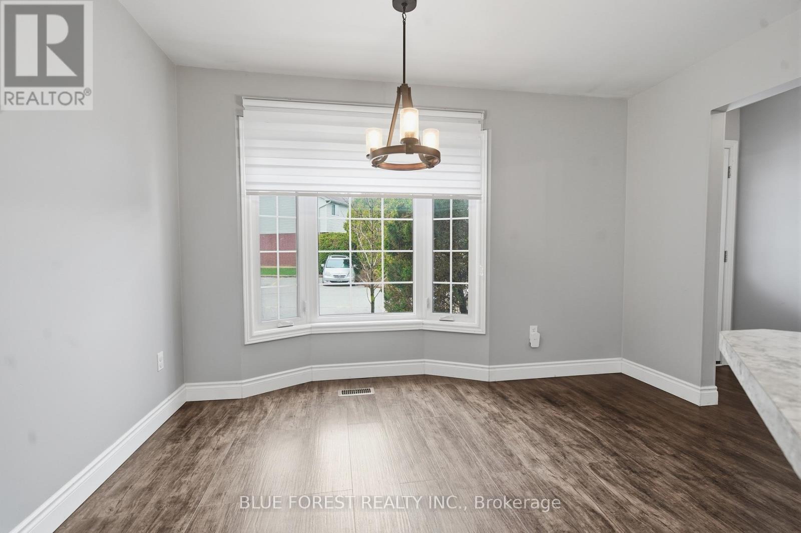 58 - 70 Chapman Court, London North, Ontario  N6G 4Z4 - Photo 7 - X12954590