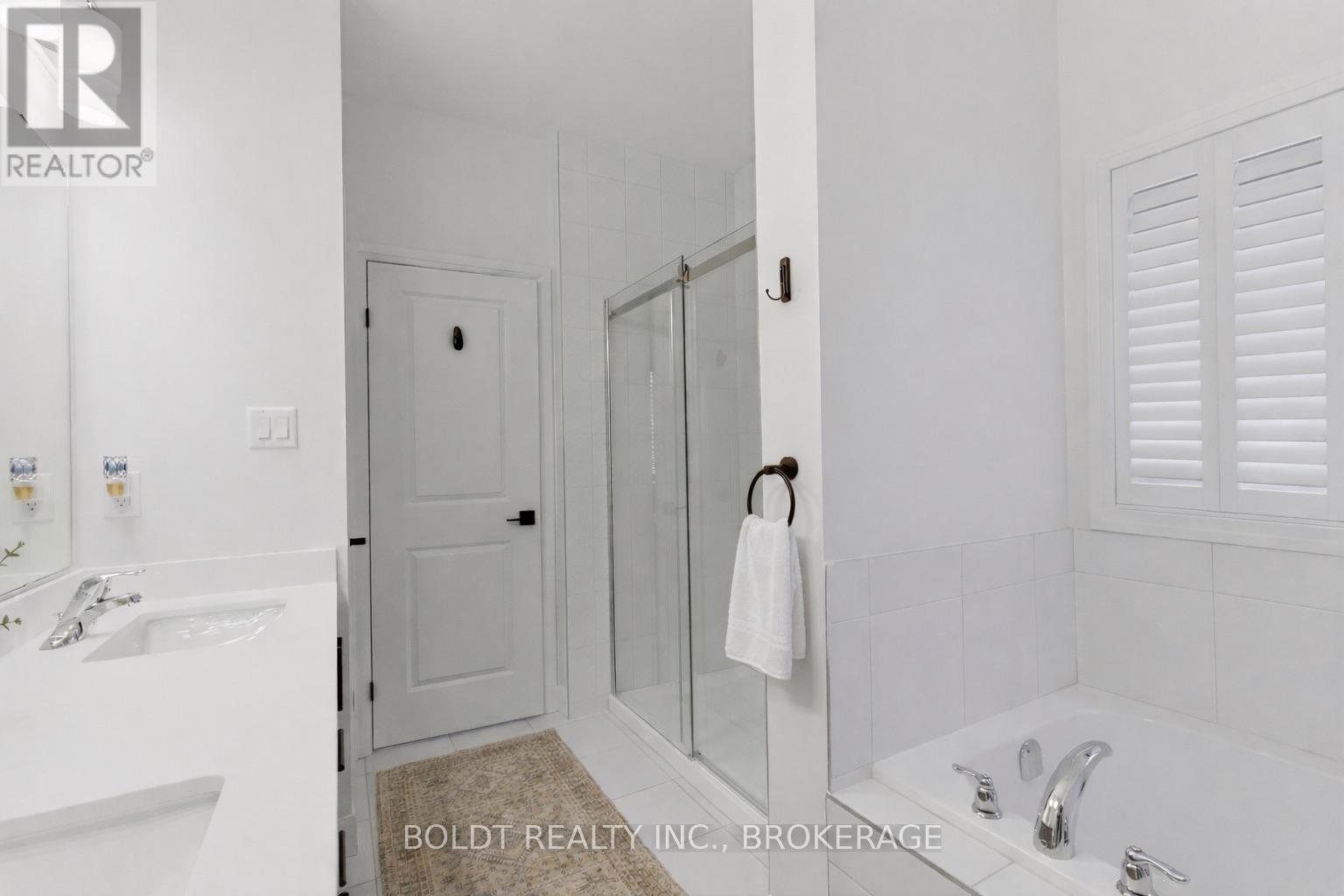 70 Beachwalk Crescent, Fort Erie, Ontario  L0S 1B0 - Photo 19 - X12953006