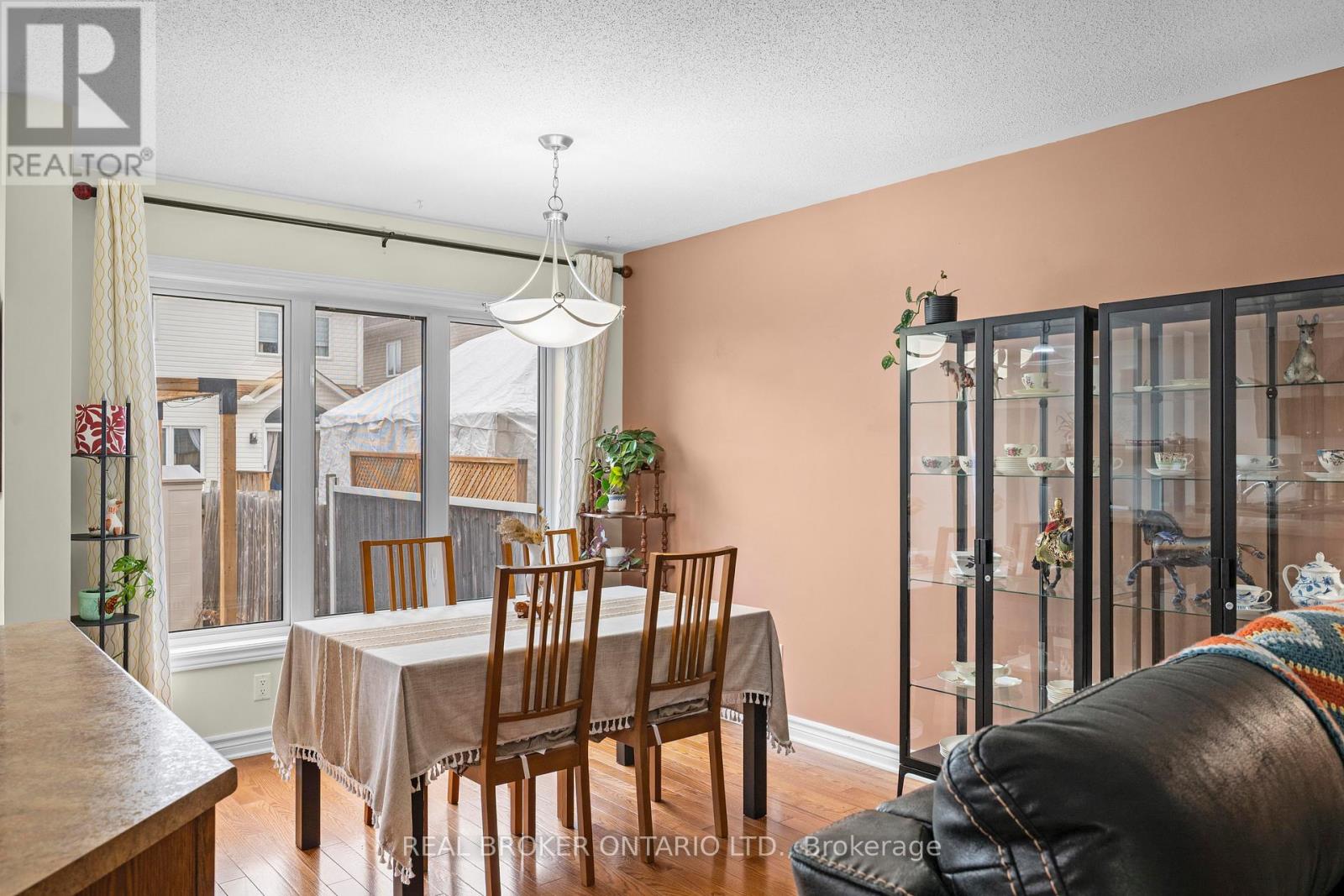 716 Whaley Ridge, Ottawa, Ontario  K4A 0P7 - Photo 12 - X12954542