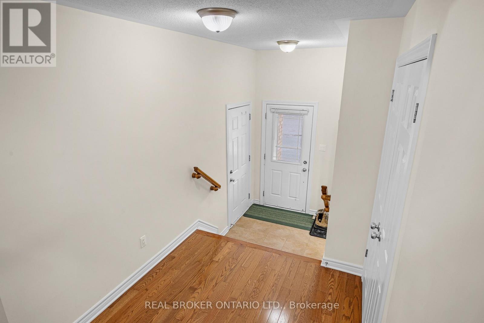 716 Whaley Ridge, Ottawa, Ontario  K4A 0P7 - Photo 3 - X12954542