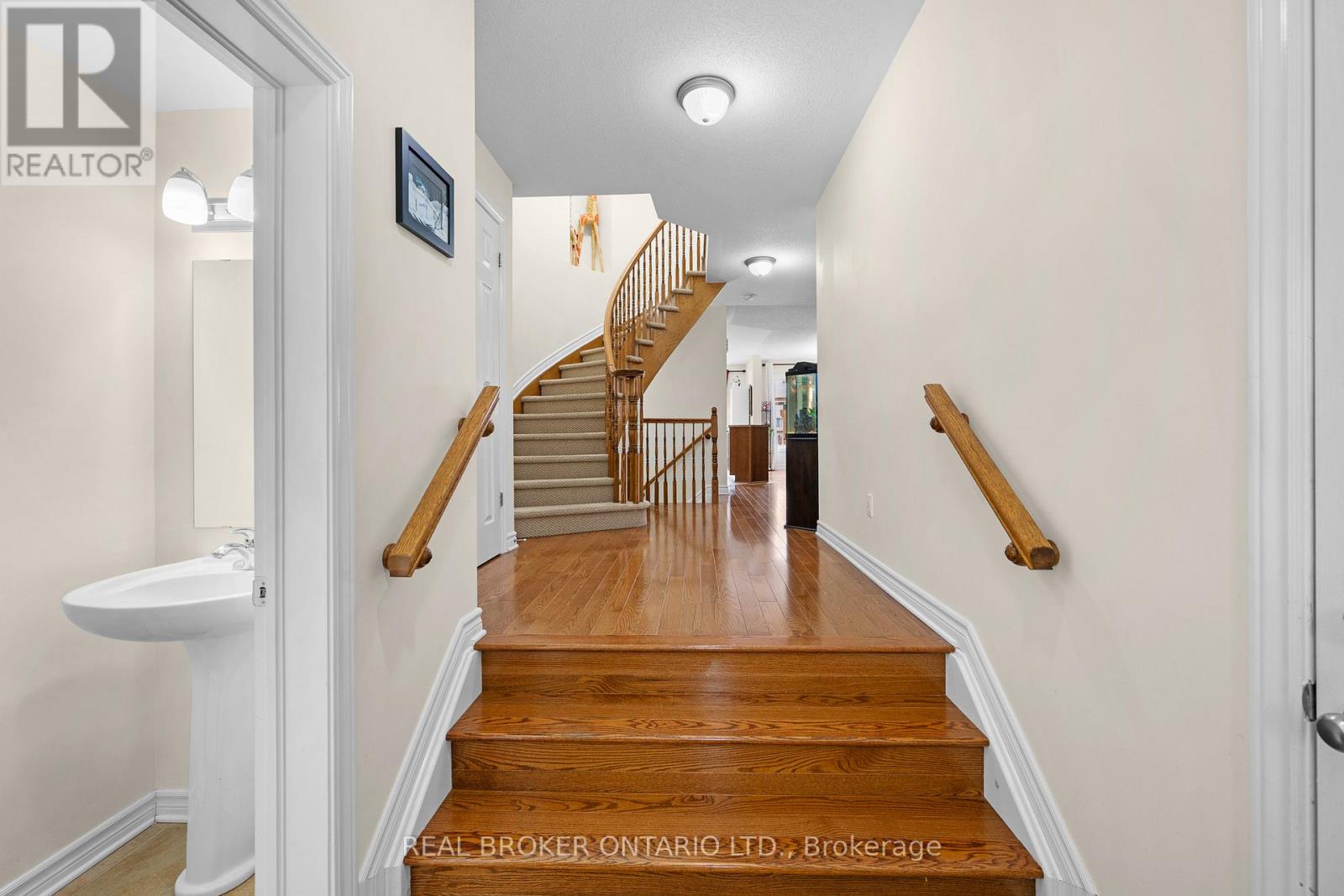 716 Whaley Ridge, Ottawa, Ontario  K4A 0P7 - Photo 4 - X12954542