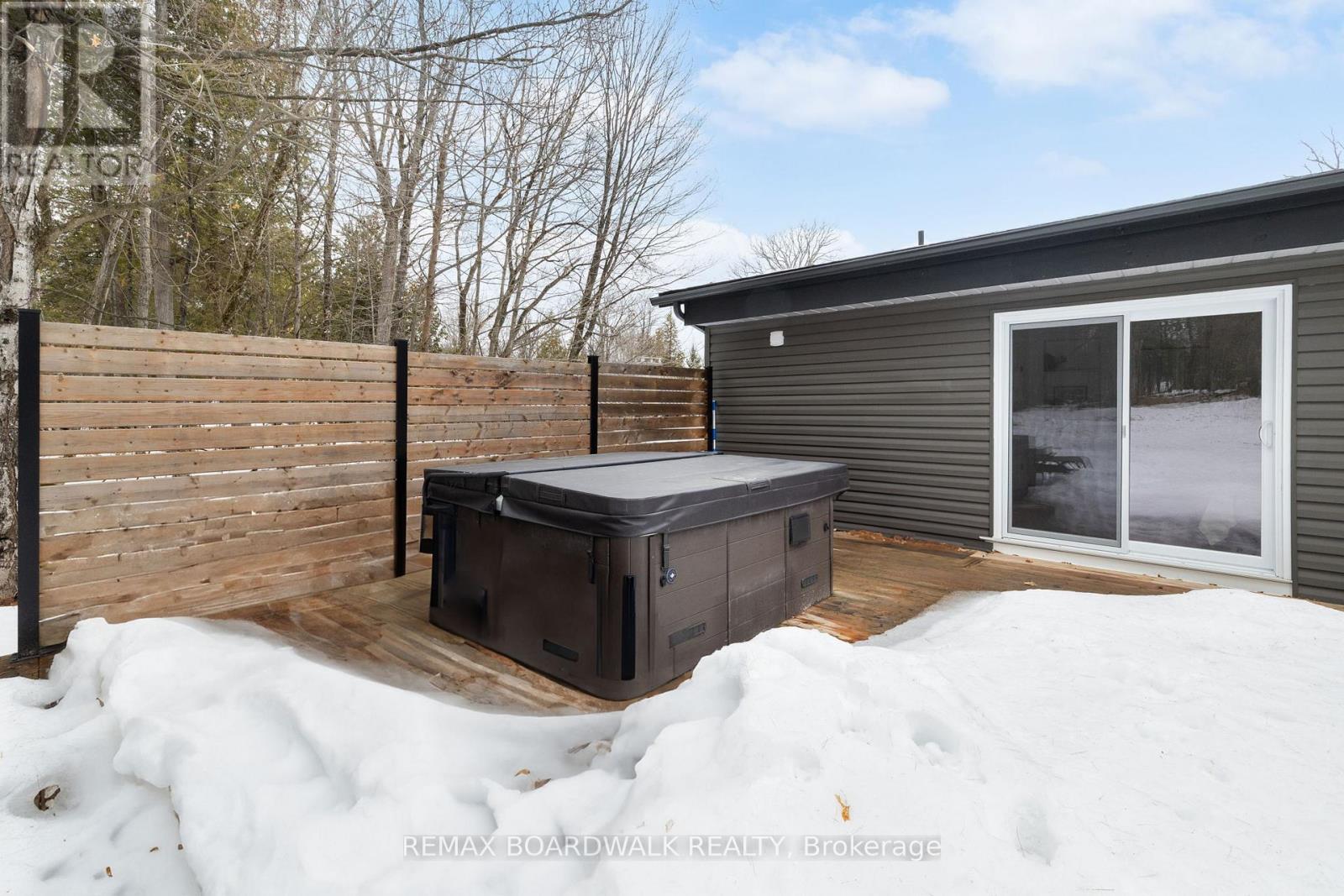 9 Skebo Lane, Horton, Ontario  K7V 3Z8 - Photo 40 - X12954598