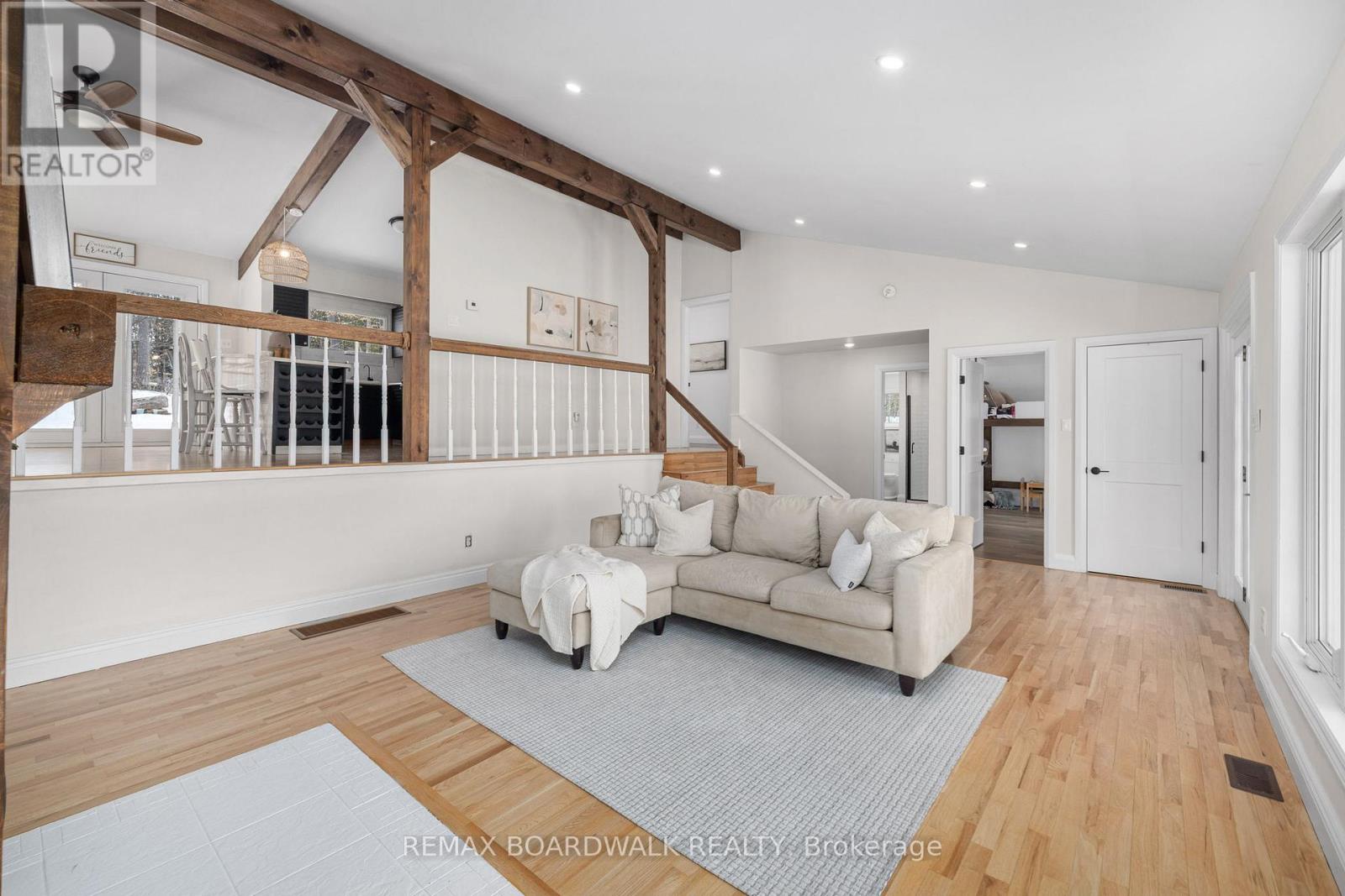 9 Skebo Lane, Horton, Ontario  K7V 3Z8 - Photo 9 - X12954598