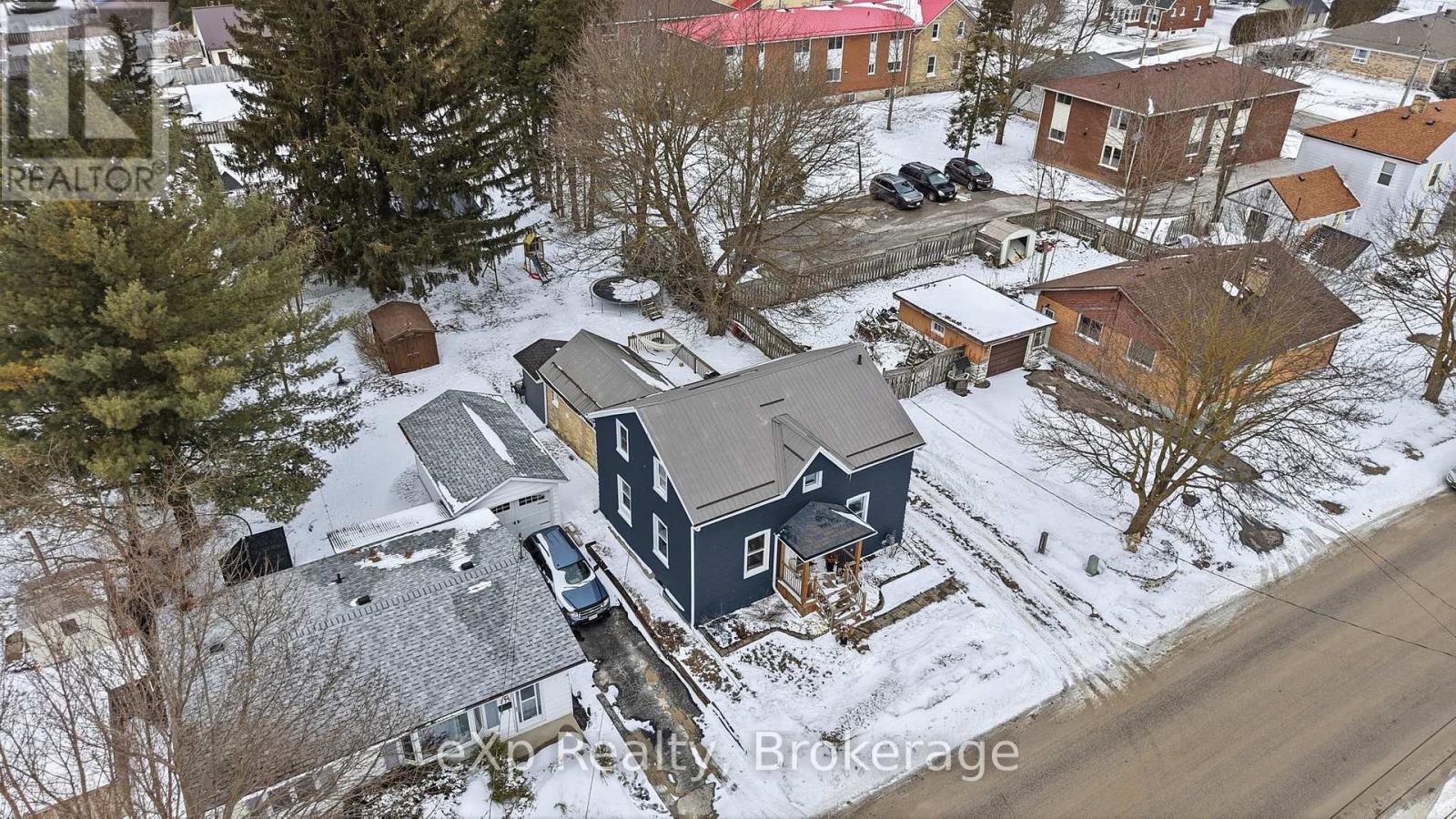 255 Waterloo Street, Wellington North, Ontario  N0G 2L3 - Photo 43 - X12953718