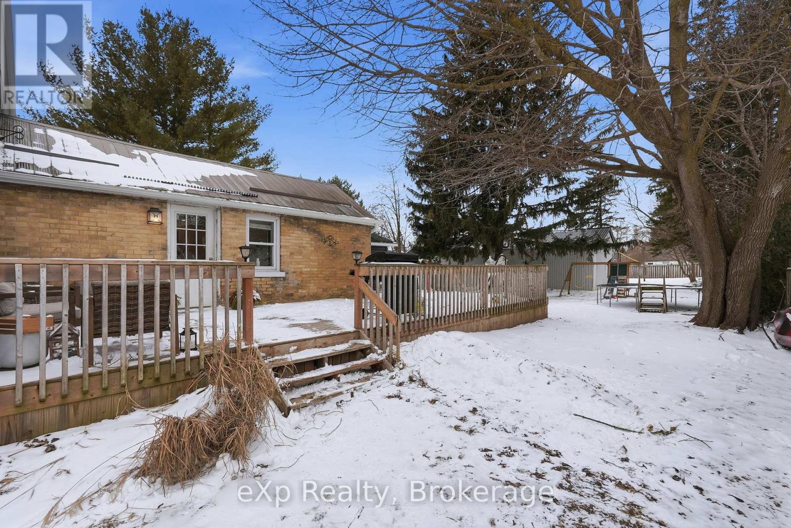 255 Waterloo Street, Wellington North, Ontario  N0G 2L3 - Photo 6 - X12953718