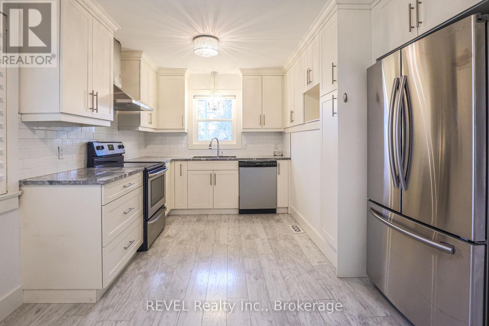 325 Grantham Avenue, St. Catharines, Ontario  L2M 5A8 - Photo 11 - X12954588