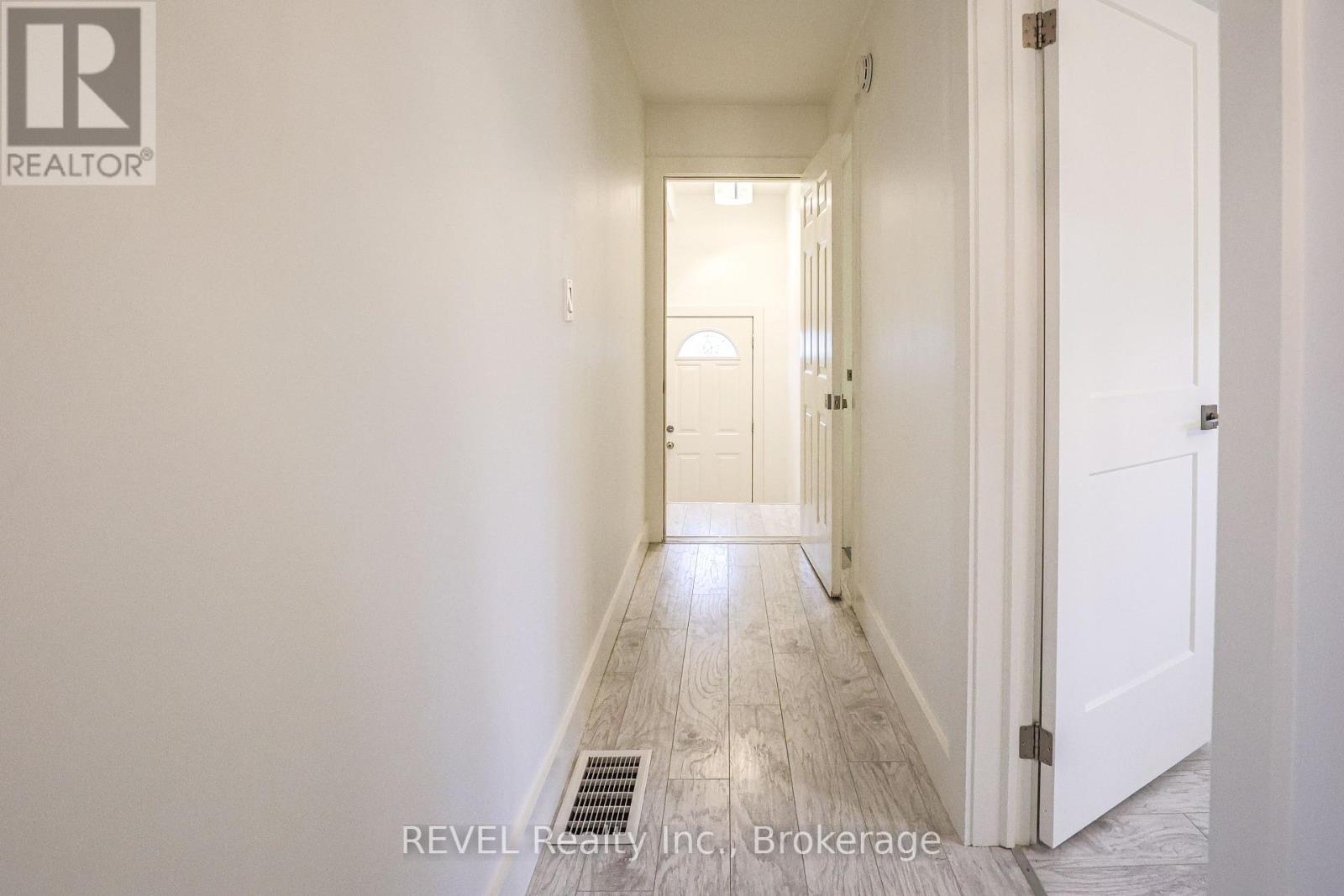 325 Grantham Avenue, St. Catharines, Ontario  L2M 5A8 - Photo 18 - X12954588