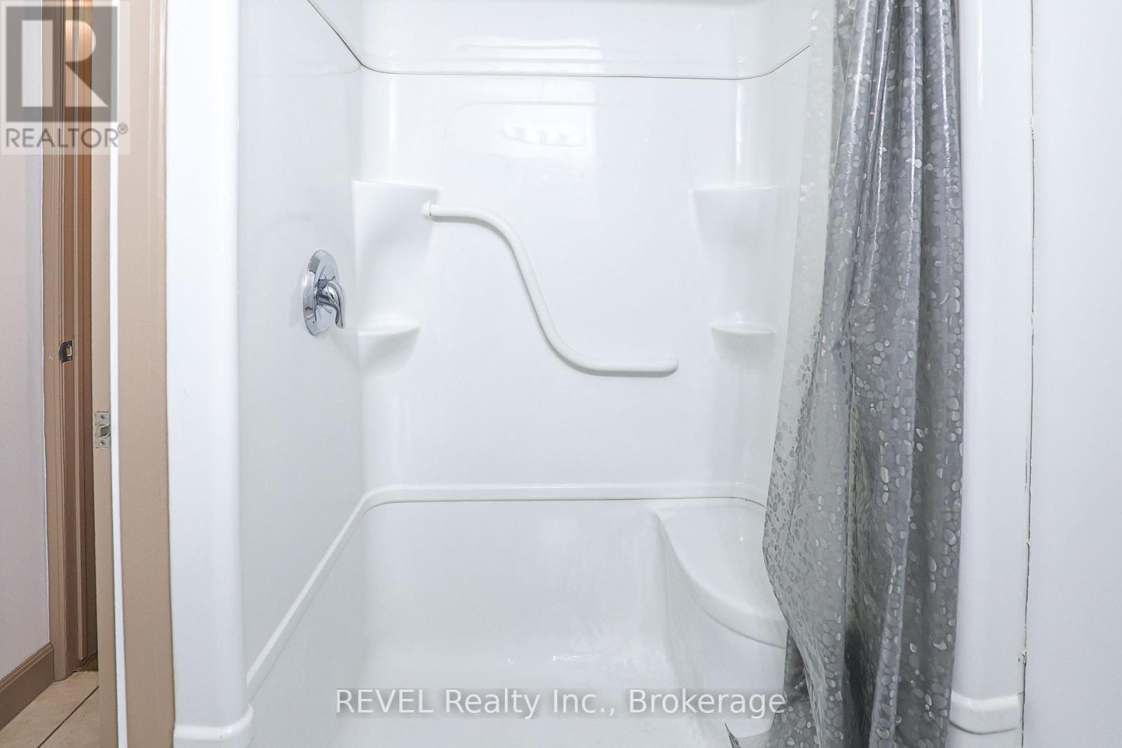 325 Grantham Avenue, St. Catharines, Ontario  L2M 5A8 - Photo 27 - X12954588