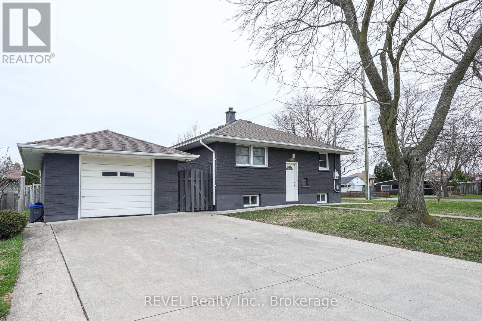 325 Grantham Avenue, St. Catharines, Ontario  L2M 5A8 - Photo 5 - X12954588