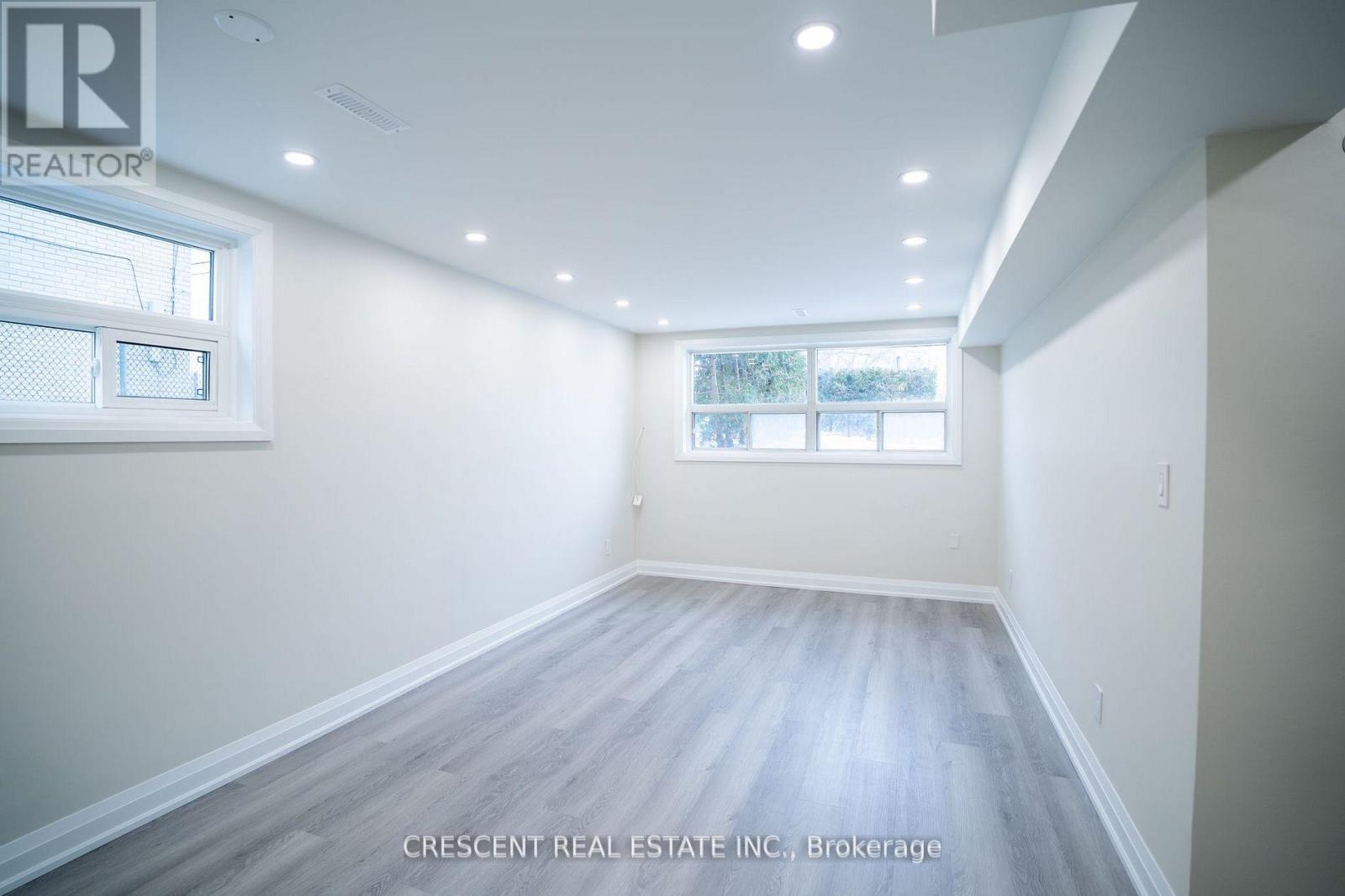 1 - 19 QUEEN STREET W, Mississauga, Ontario