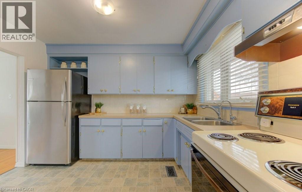 104 Burbank Road, Kitchener, Ontario  N2B 1E2 - Photo 14 - 40812327