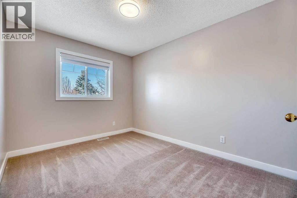 167 Douglasbank Mews Se, Calgary, Alberta  T2Z 2J5 - Photo 34 - A2298445