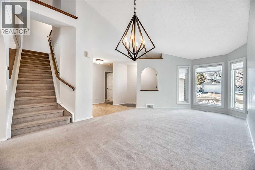 167 Douglasbank Mews Se, Calgary, Alberta  T2Z 2J5 - Photo 13 - A2298445