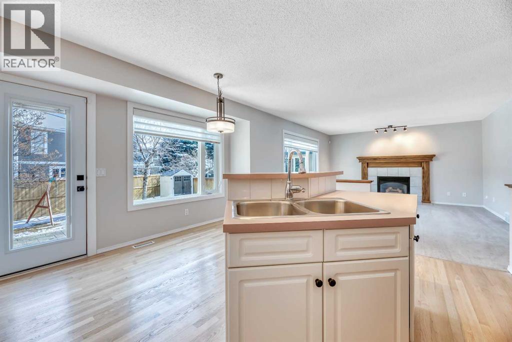 167 Douglasbank Mews Se, Calgary, Alberta  T2Z 2J5 - Photo 25 - A2298445