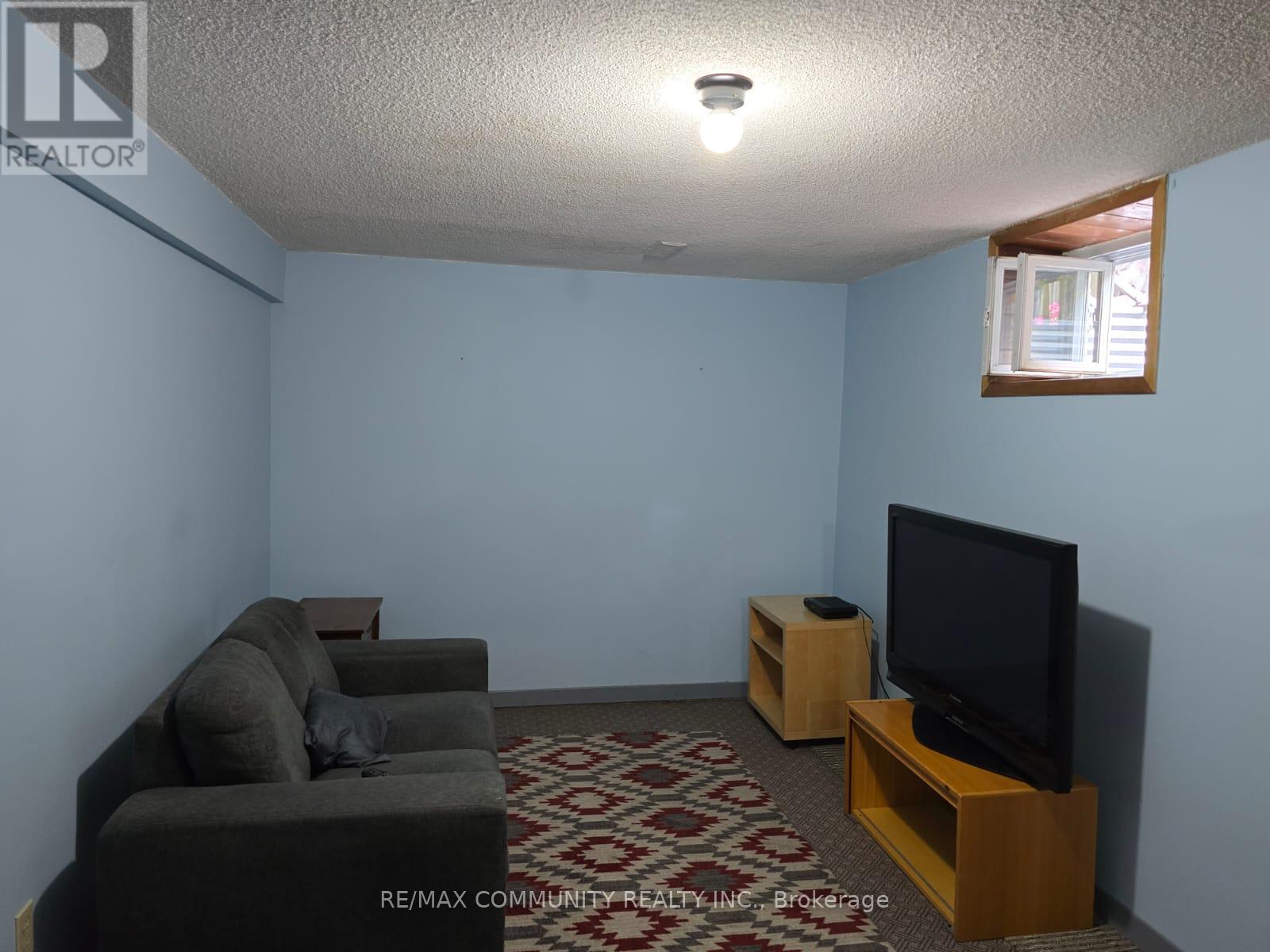 40 Massie Street, Toronto, Ontario  M1S 3Z6 - Photo 5 - E12954604