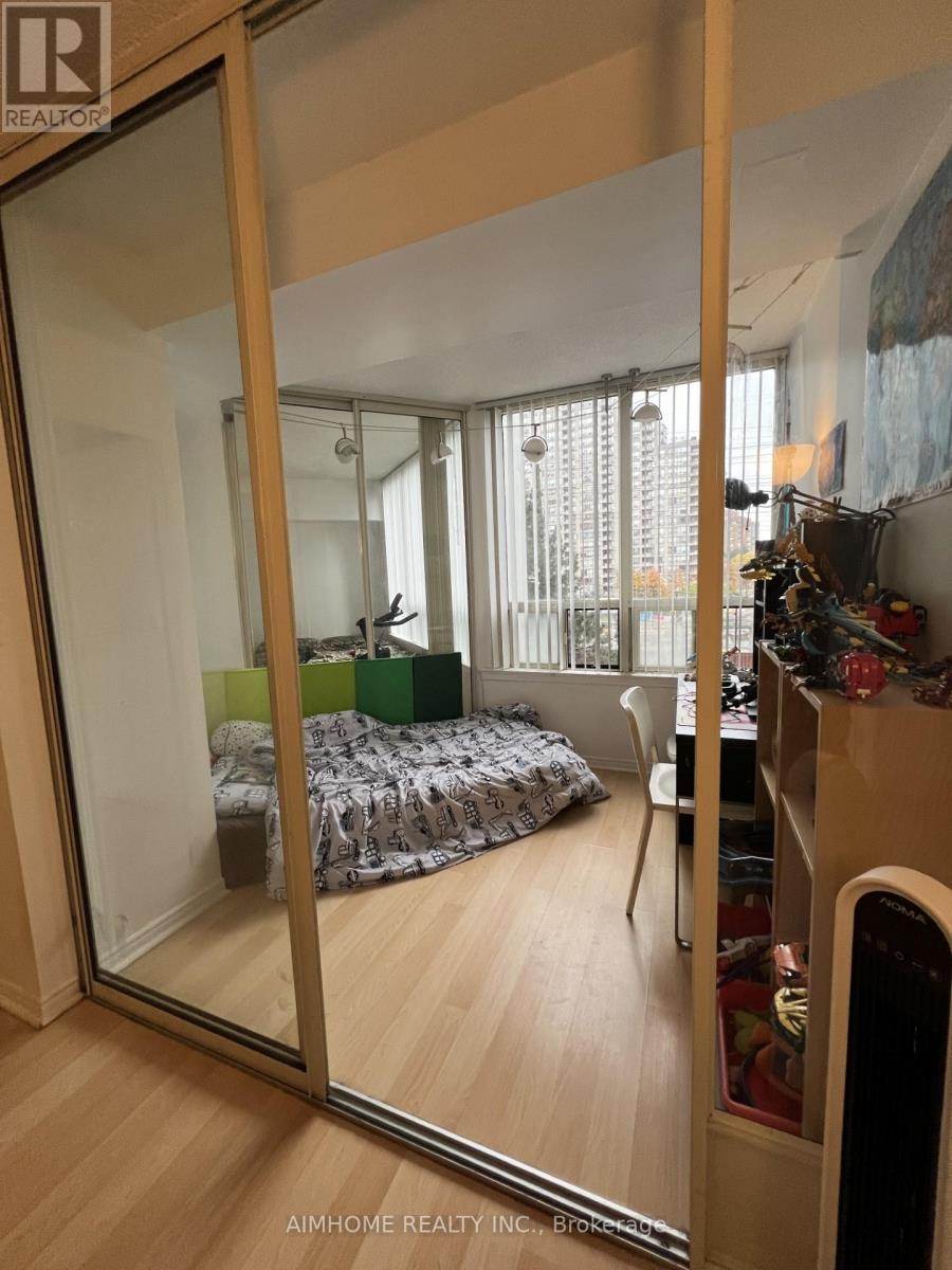 310 - 7 Bishop Avenue, Toronto, Ontario  M2M 4J4 - Photo 25 - C12891404