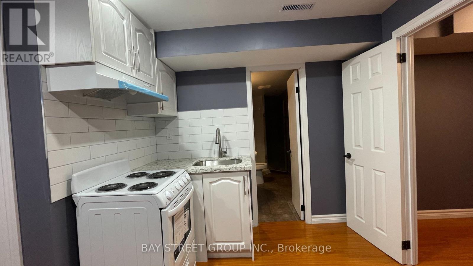 95 Miley Drive, Markham, Ontario  L3R 4V2 - Photo 5 - N12954566