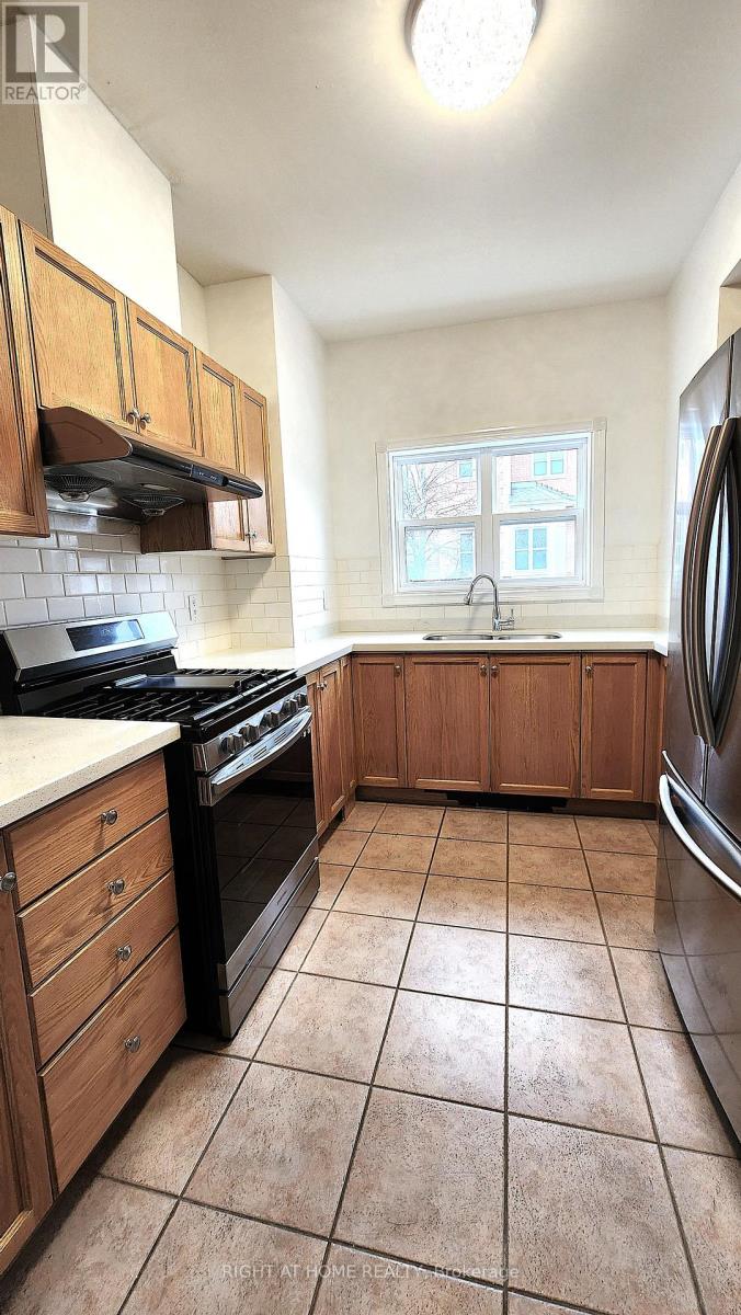 9 Maple Park Way, Markham, Ontario  L6G 1C5 - Photo 10 - N12954594