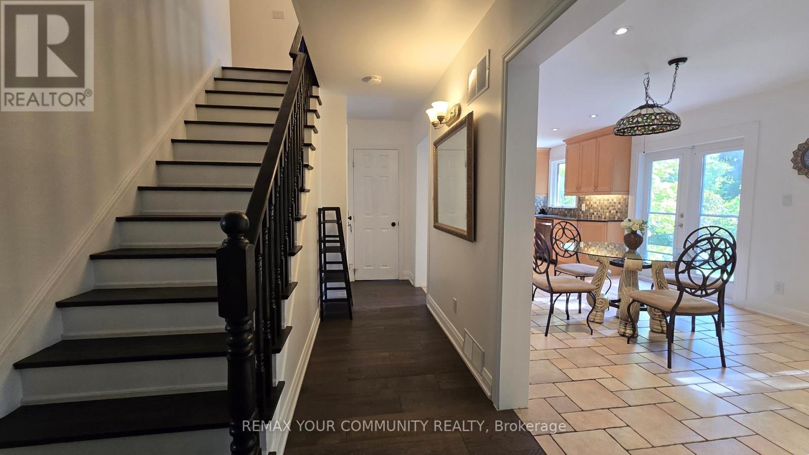 85 Royal Orchard Boulevard, Markham, Ontario  L3T 3C7 - Photo 11 - N12953128