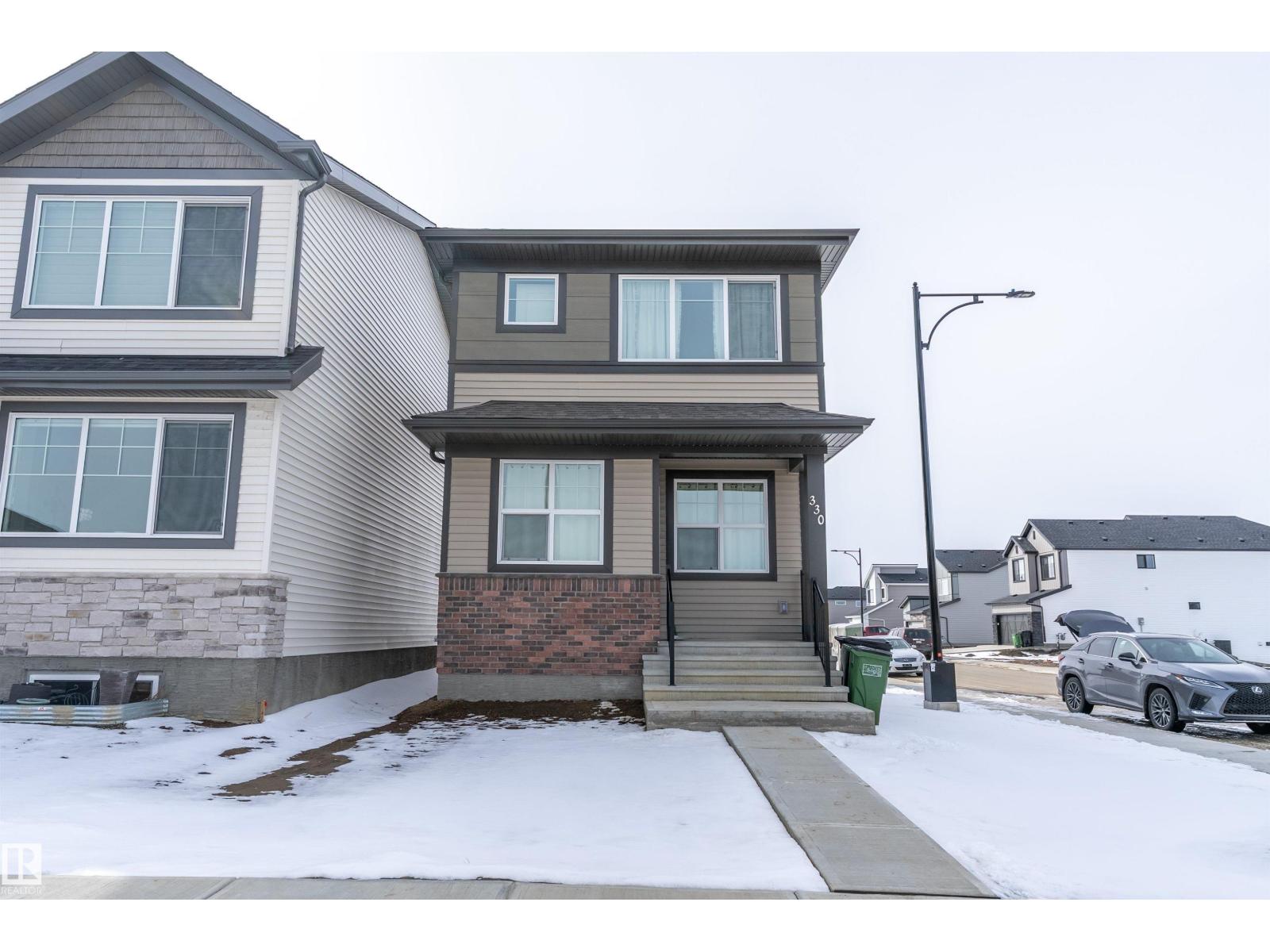 330 Edgemont Dr Nw, Edmonton, Alberta  T6M 3G7 - Photo 2 - E4480475