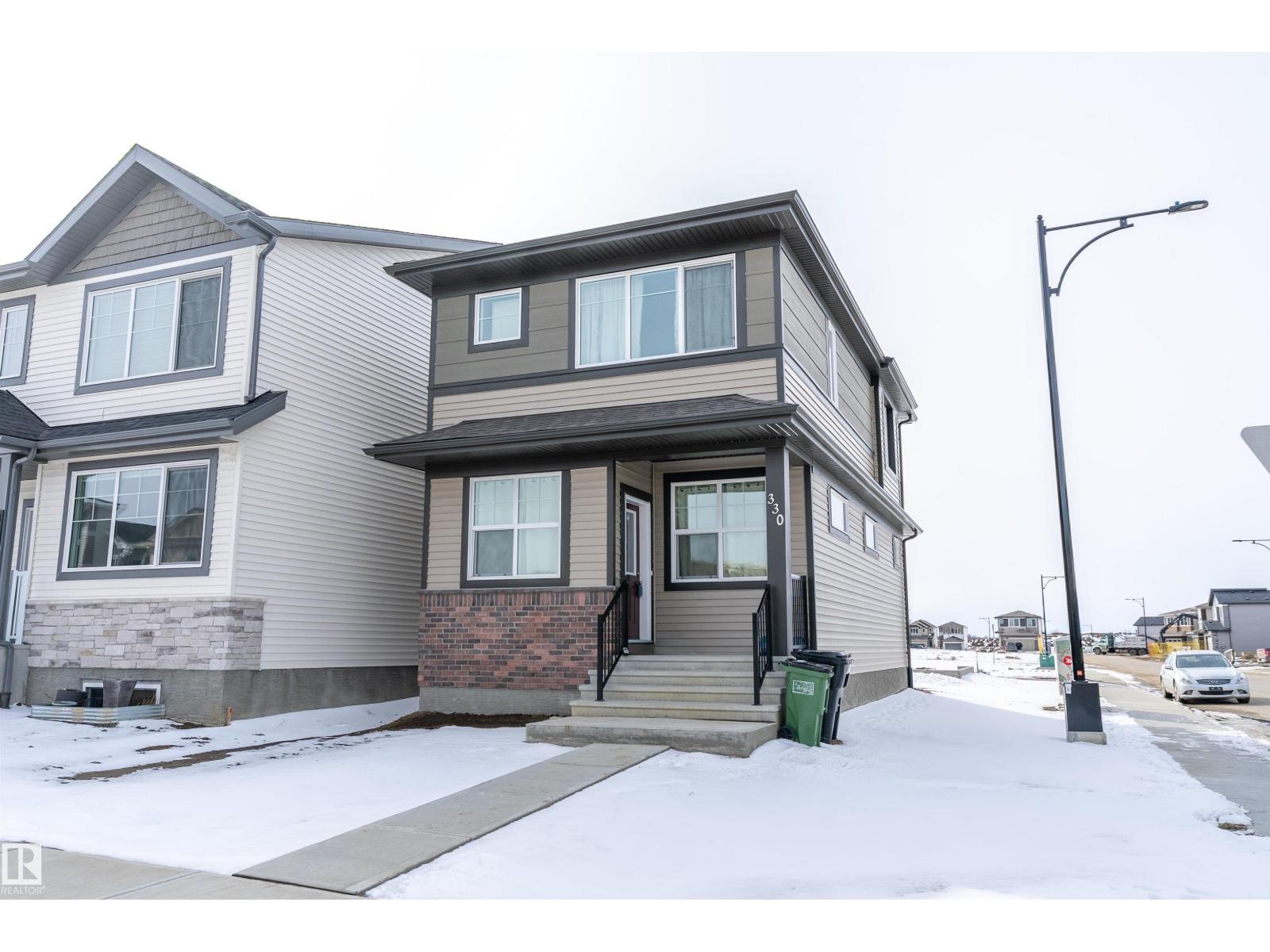 330 Edgemont Dr Nw, Edmonton, Alberta  T6M 3G7 - Photo 4 - E4480475