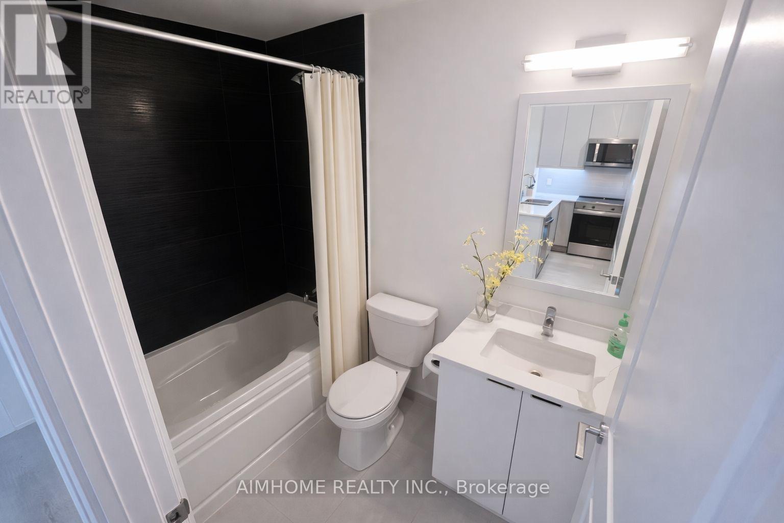 2904 - 15 Watergarden Drive, Mississauga, Ontario  L5R 0H4 - Photo 19 - W12946994