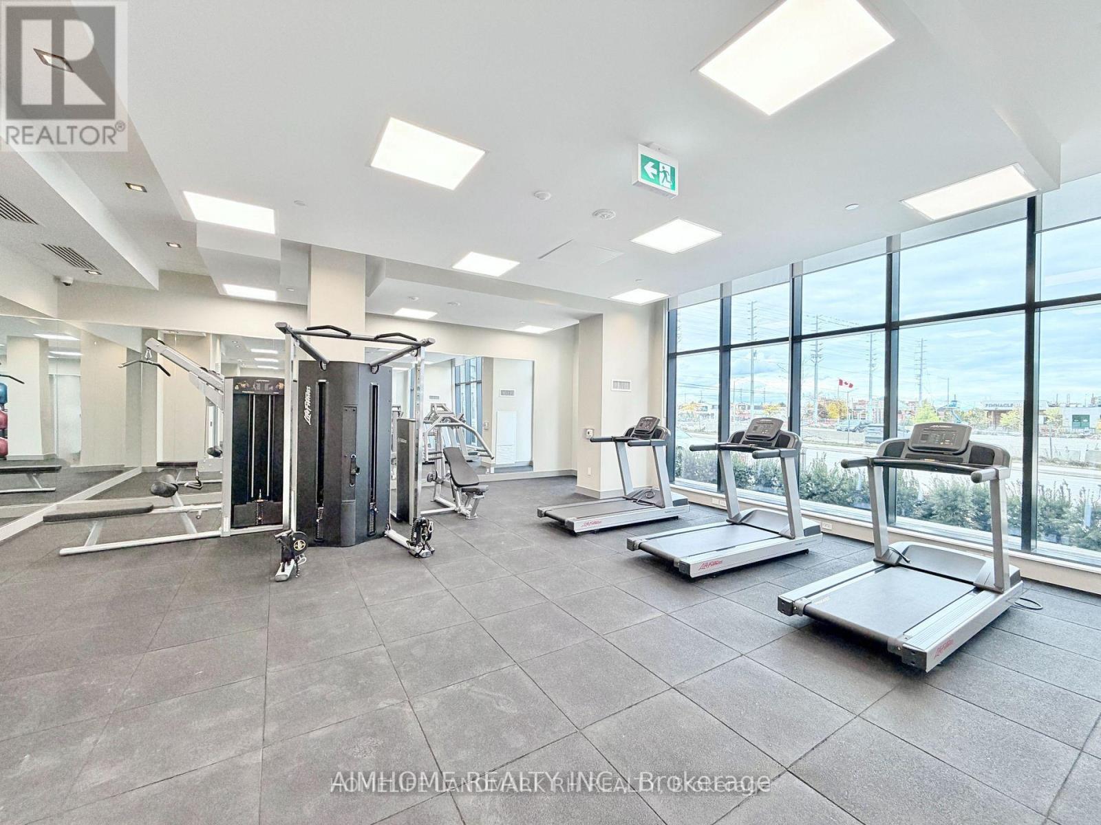 2904 - 15 Watergarden Drive, Mississauga, Ontario  L5R 0H4 - Photo 25 - W12946994