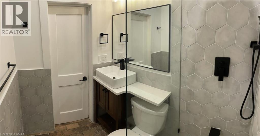 601 York Street, Kitchener, Ontario  N2G 1T9 - Photo 13 - 40814064