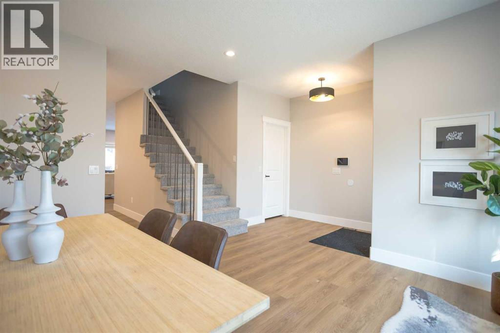 722 53 Avenue SW, Calgary, Alberta  T2V 0C3 - Photo 3 - A2297275